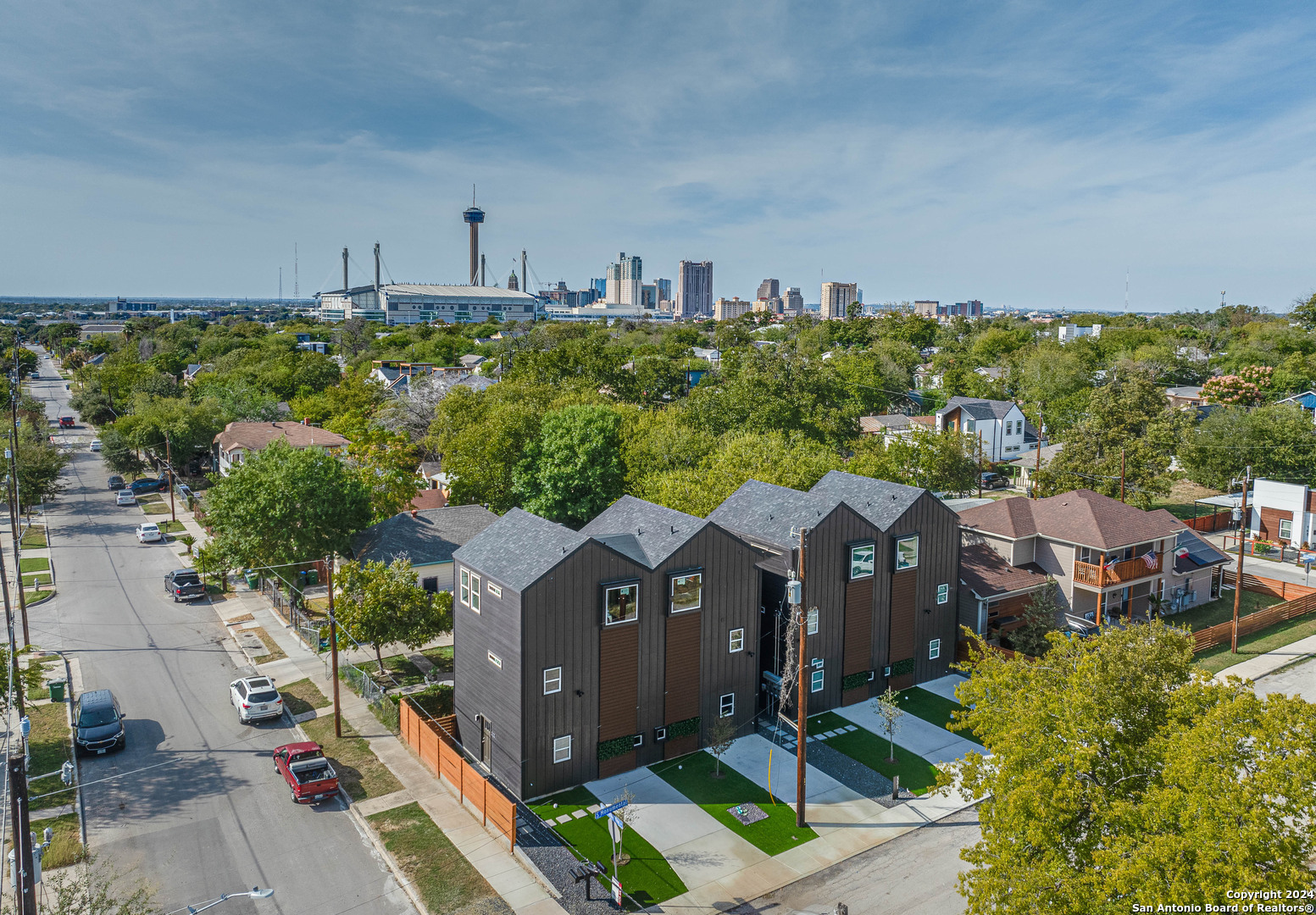 531 Monumental, San Antonio, TX 78203 — photo 1