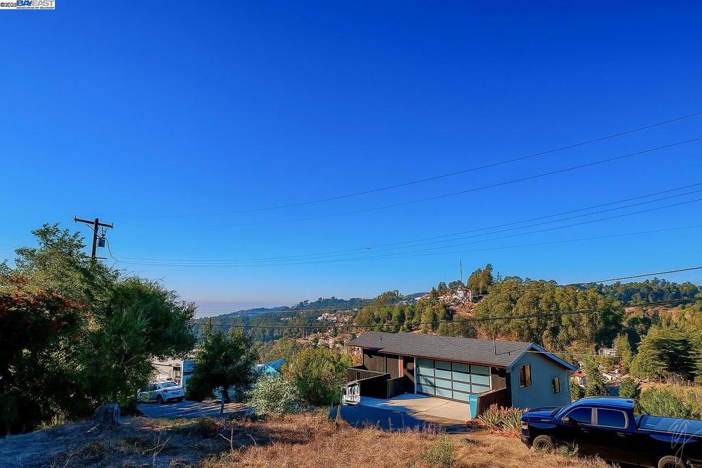 Villanova Dr, Oakland, CA 94603 — photo 1