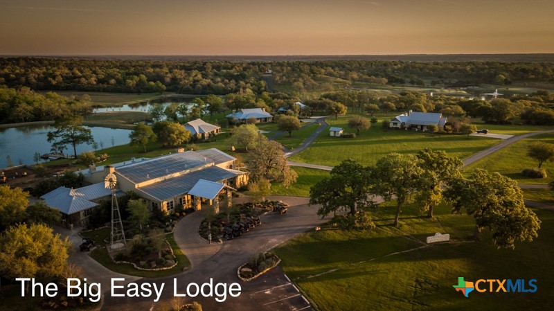 109 Mallard Lane, Columbus, TX 78934 — photo 1