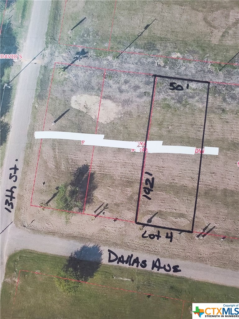 1208 W DALLAS Avenue, Seadrift, TX 77983 — photo 1