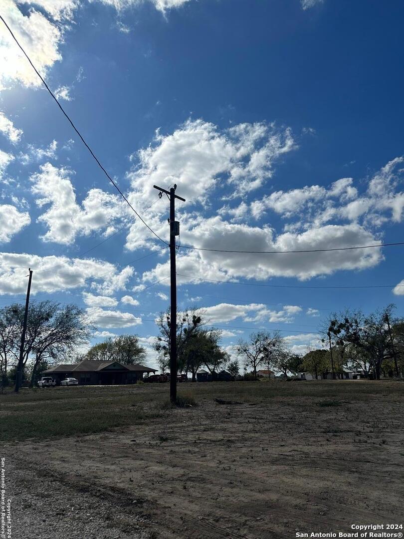 14075 Sherwood, Atascosa, TX 78002 — photo 1