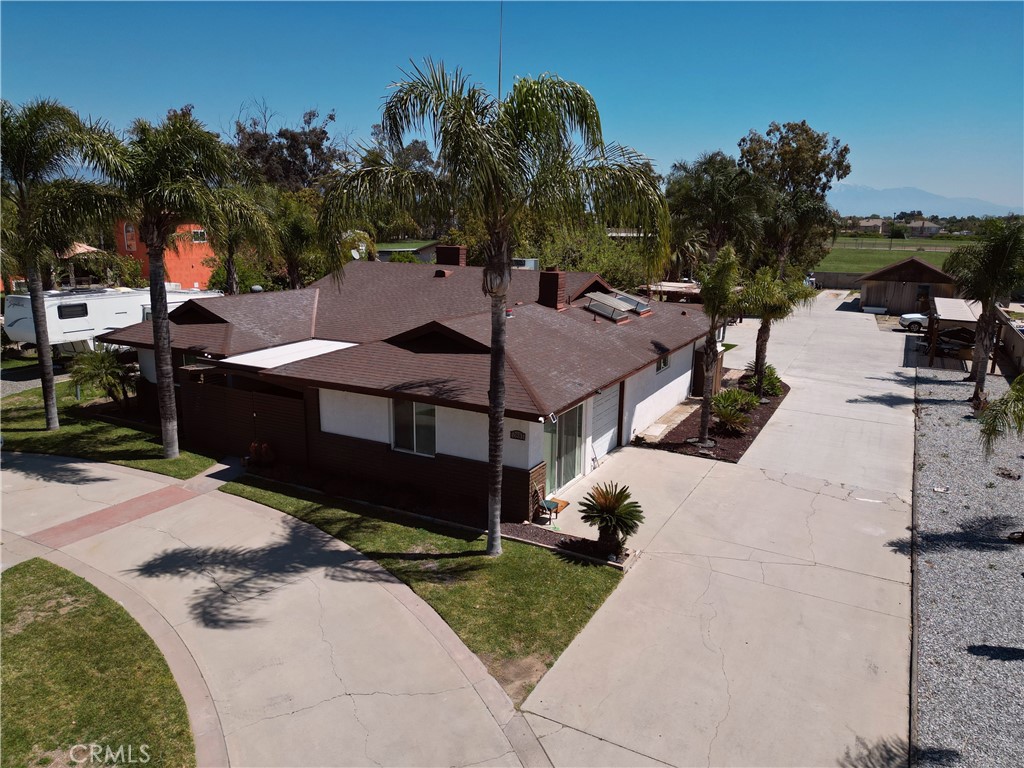 10881 Oleander Avenue, Fontana, CA 92337 — photo 1
