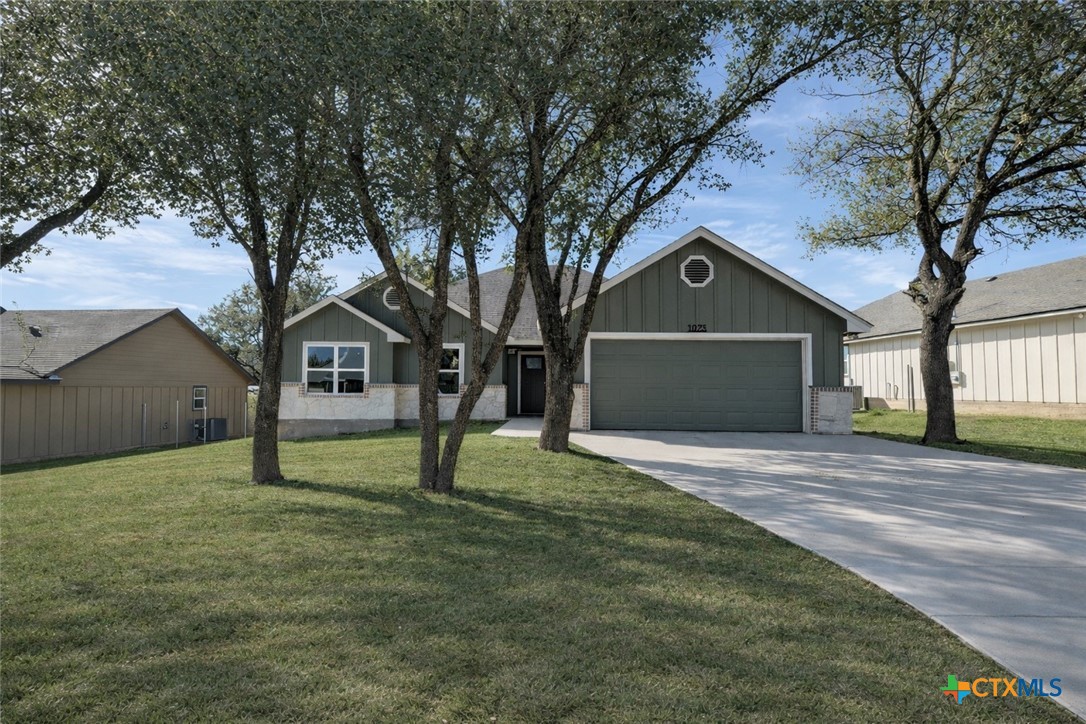 1023 Fieldstone Drive, Lampasas, TX 76550 — photo 1