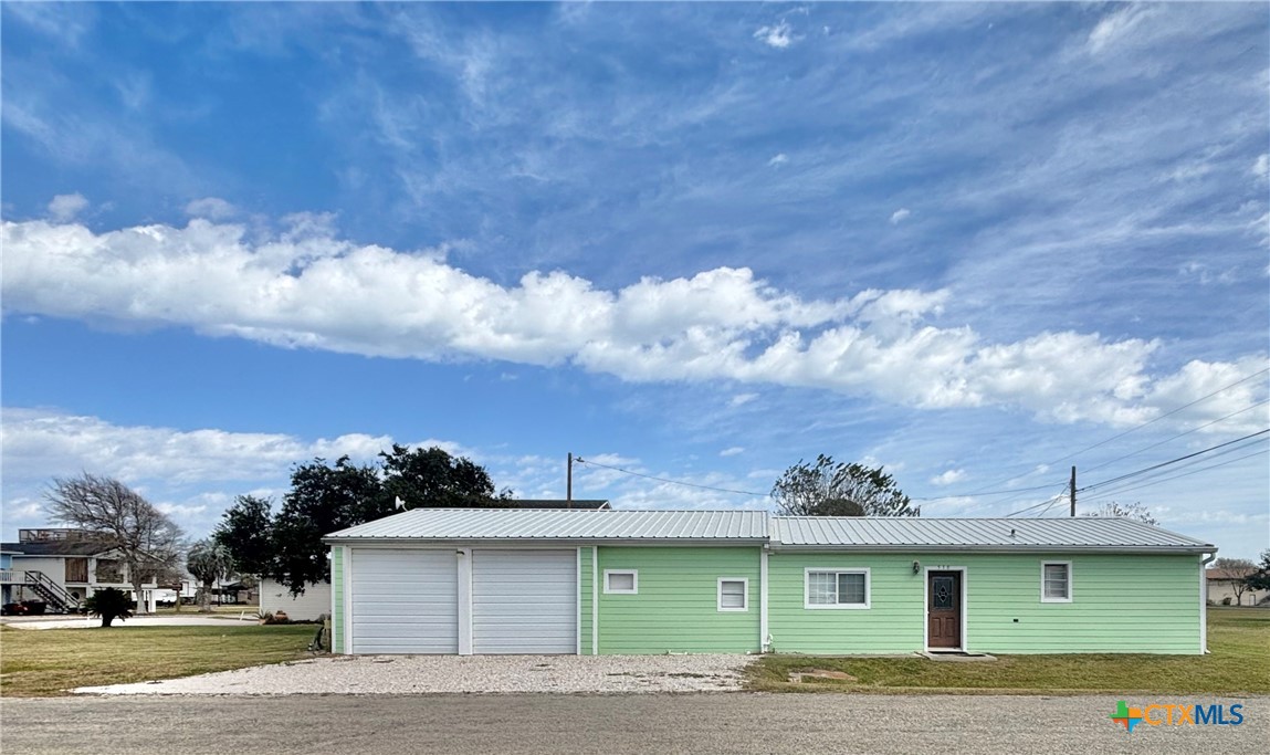 510 N 10th Street, Port O'Connor, TX 77982 — photo 1