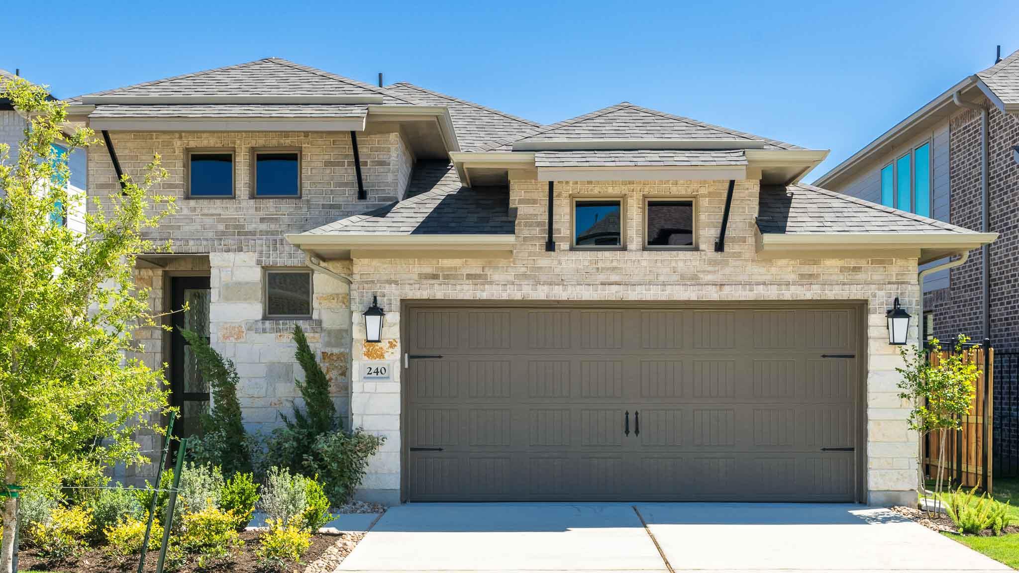 240 Menlo, Liberty Hill, TX 78642 — photo 1