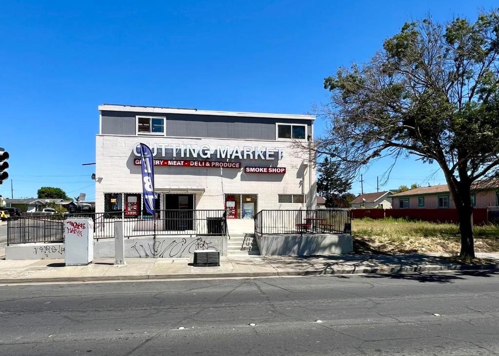 2901 Cutting Boulevard, Richmond, CA 94804 — photo 1