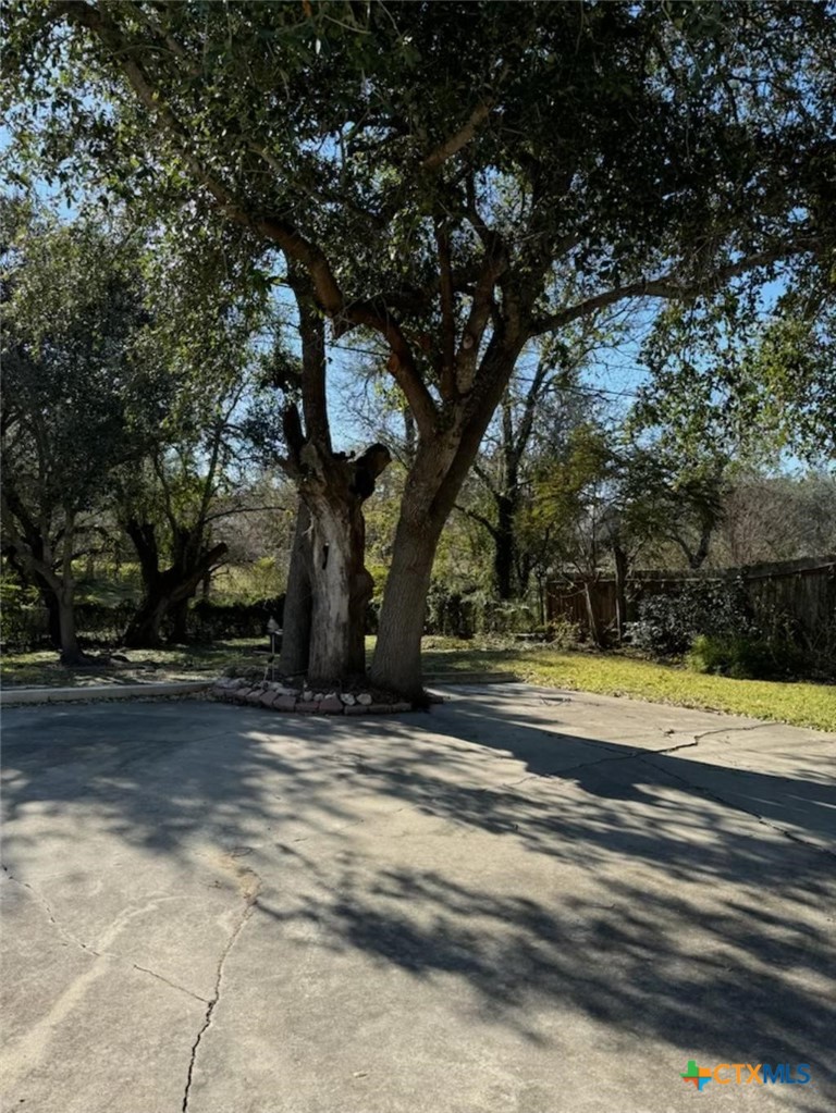 727 Brookhollow Drive, Port Lavaca, TX 77979 — photo 1