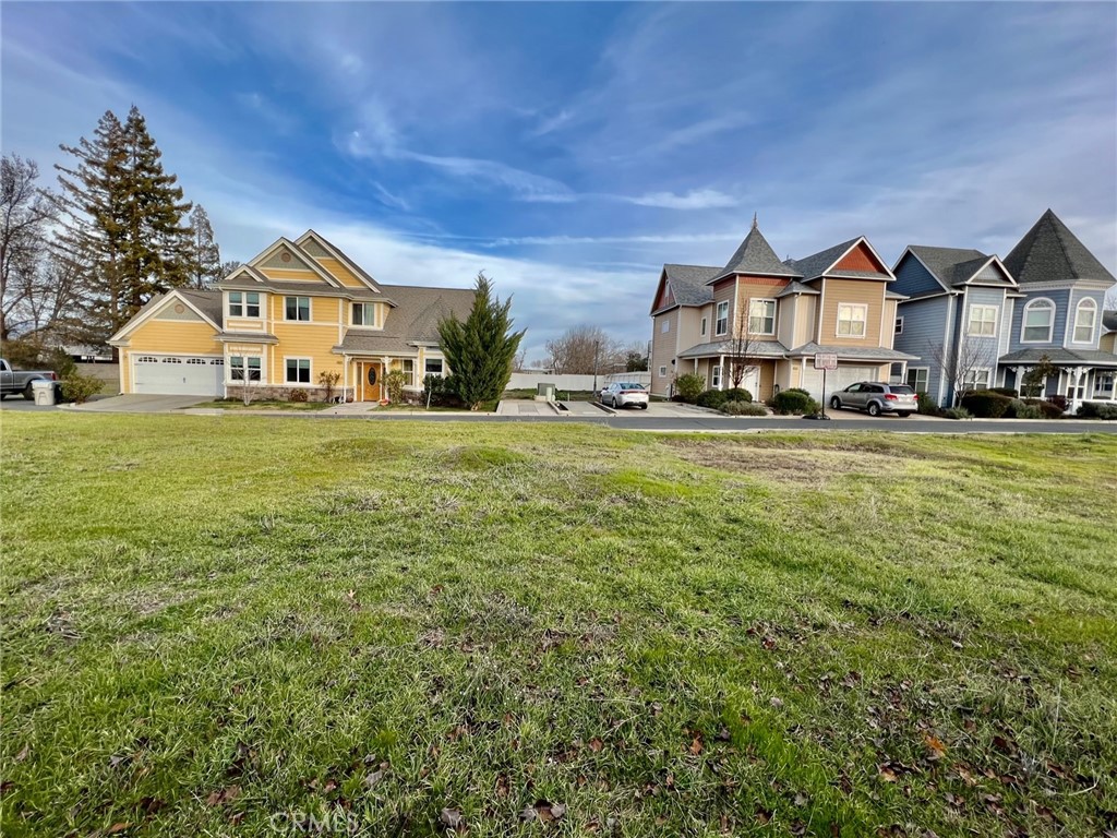 2021 Hampton, Lakeport, CA 95453 — photo 1