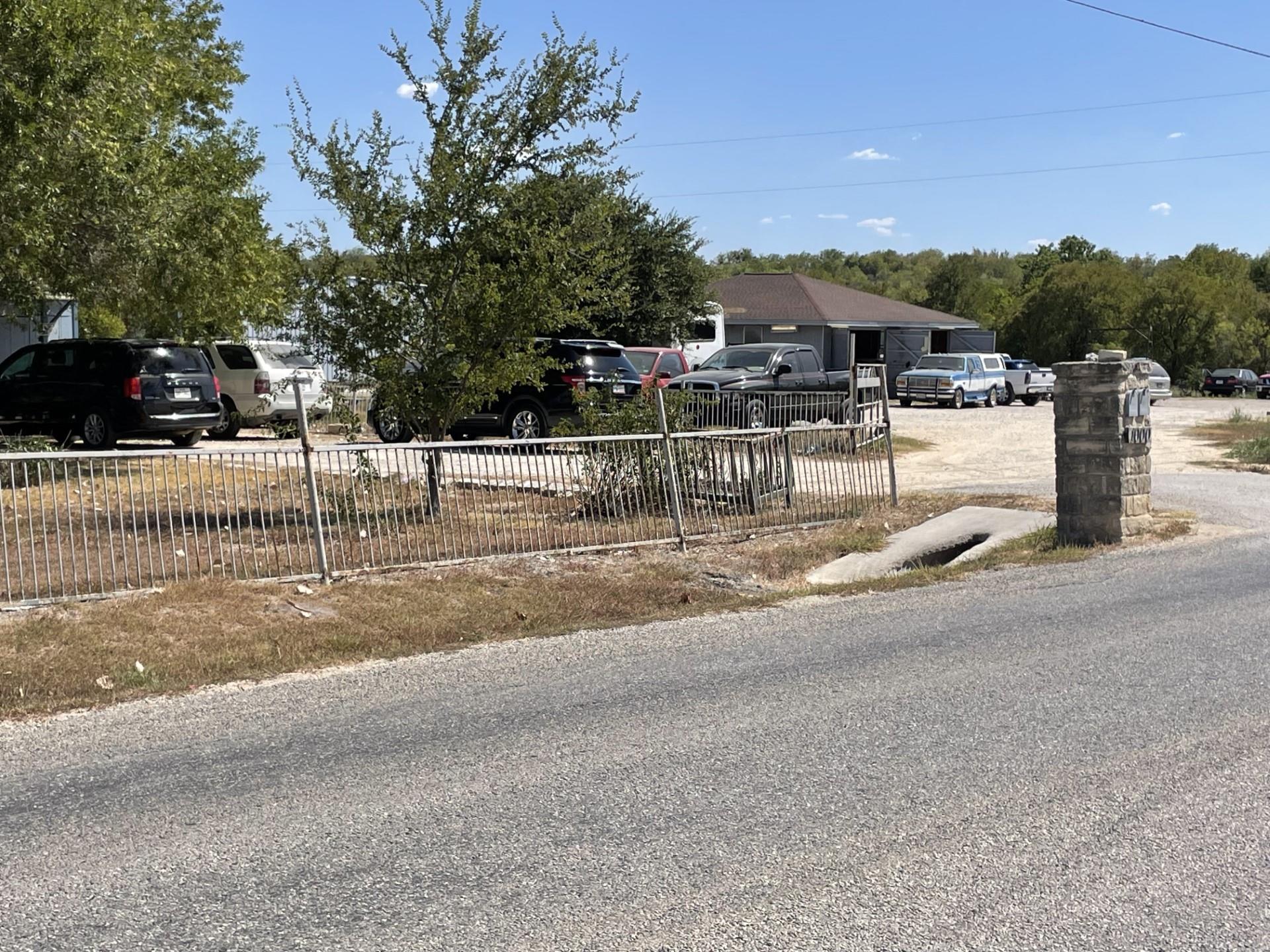 1000 Heidenreich Ln, Kyle, TX 78640 — photo 1