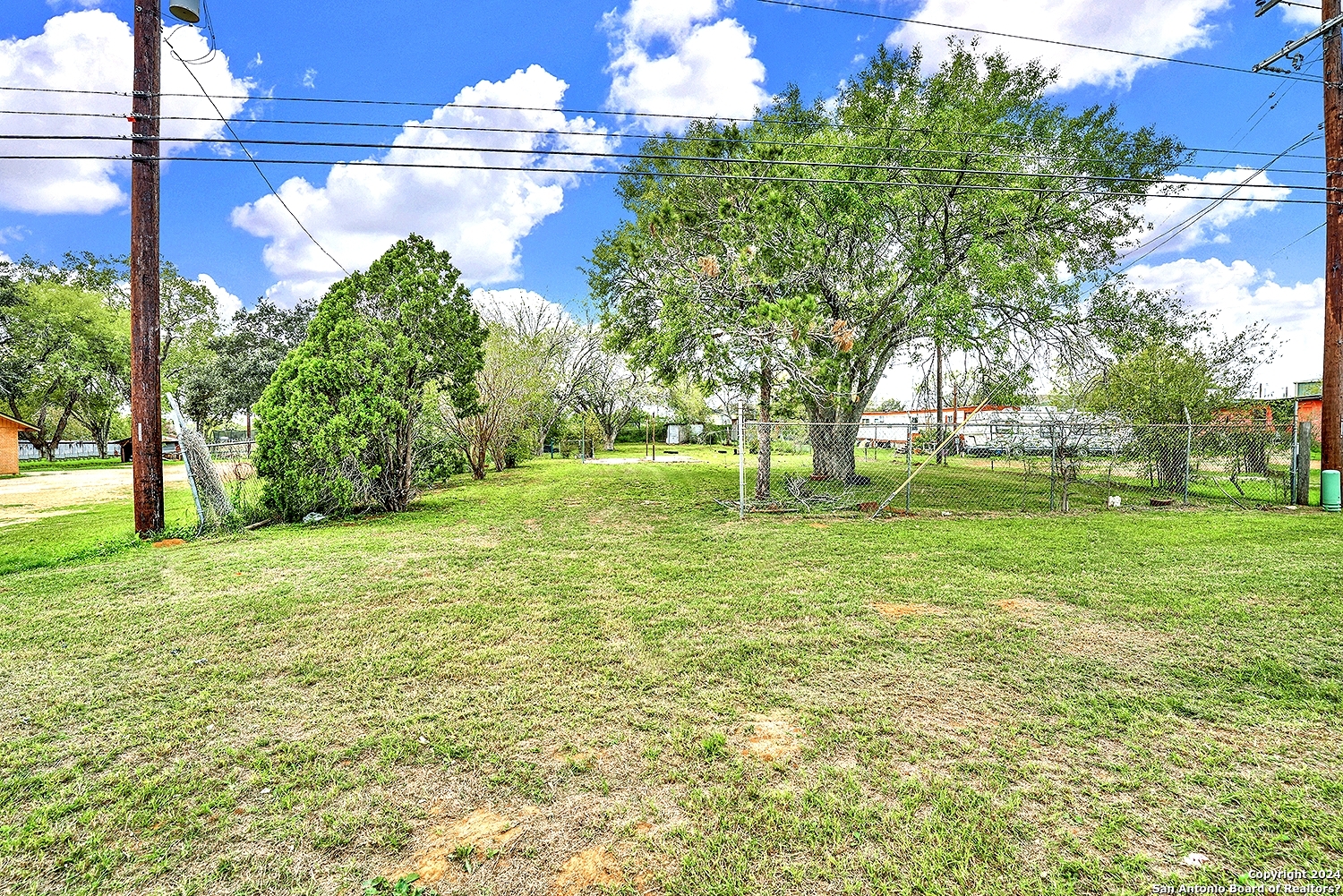 2315 Hwy 181, Floresville, TX 78114 — photo 1