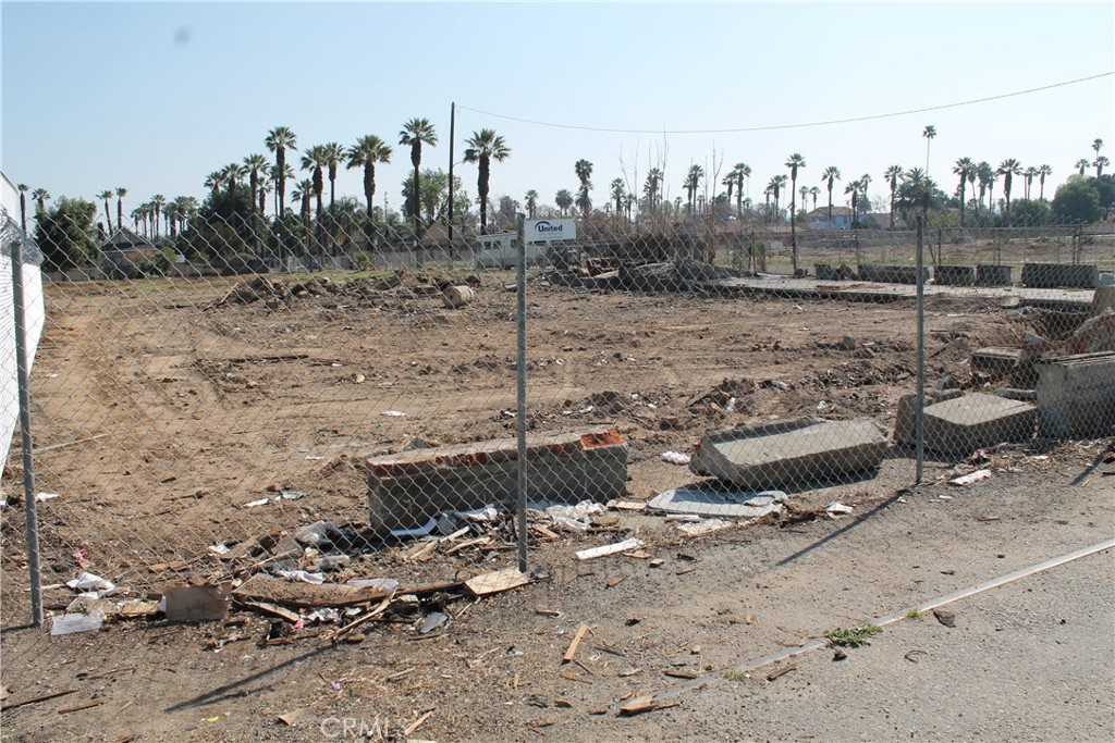 3496 Commerce Street, Riverside, CA 92507 — photo 1