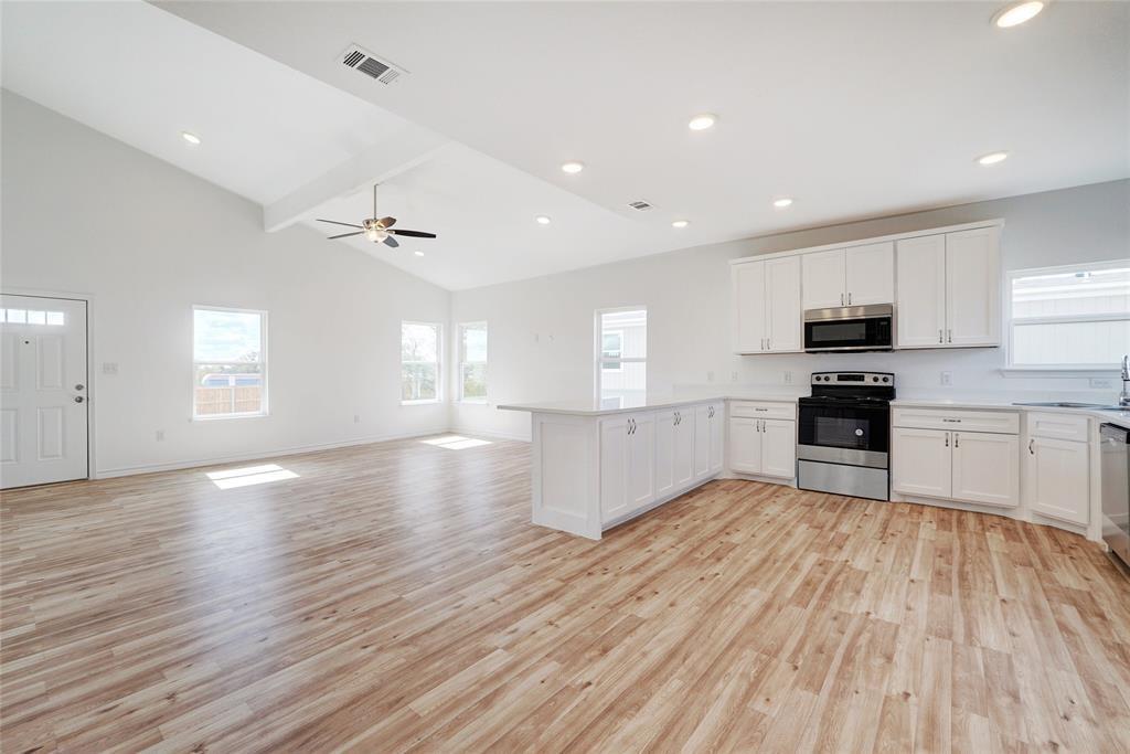 231 La Fortuna, Del Valle, TX 78617 — photo 1