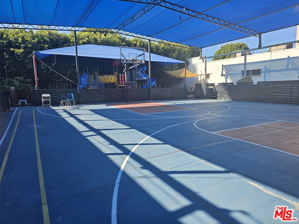 1044 S Robertson Boulevard, Los Angeles, CA 90035 — photo 1