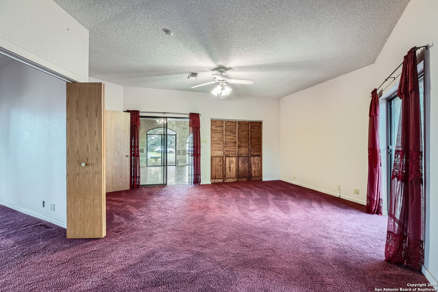 15464 W FM 471 #28