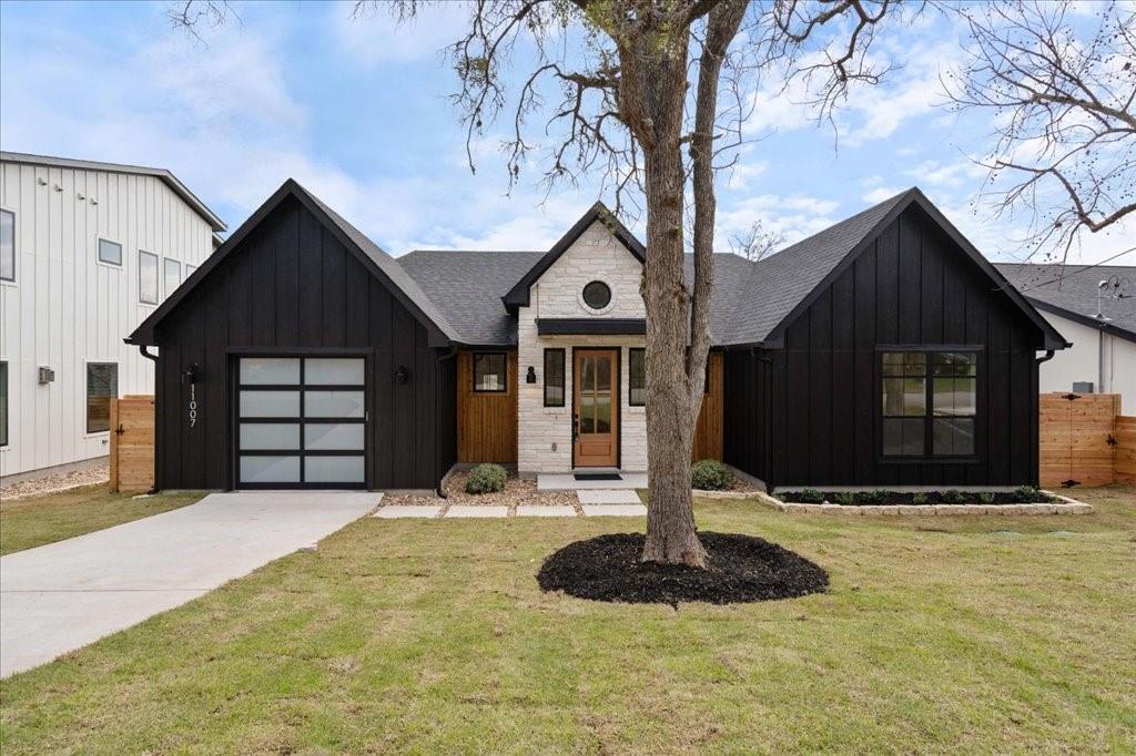 11007 Fourth, Jonestown, TX 78645 — photo 1