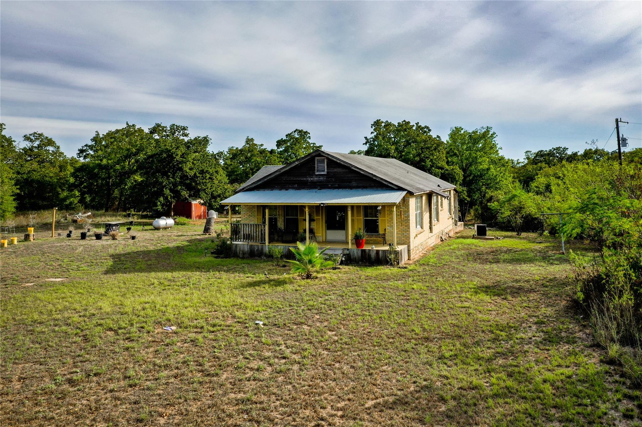 120  James Hoskins Ln, Cedar Creek, TX 78612 — photo 1