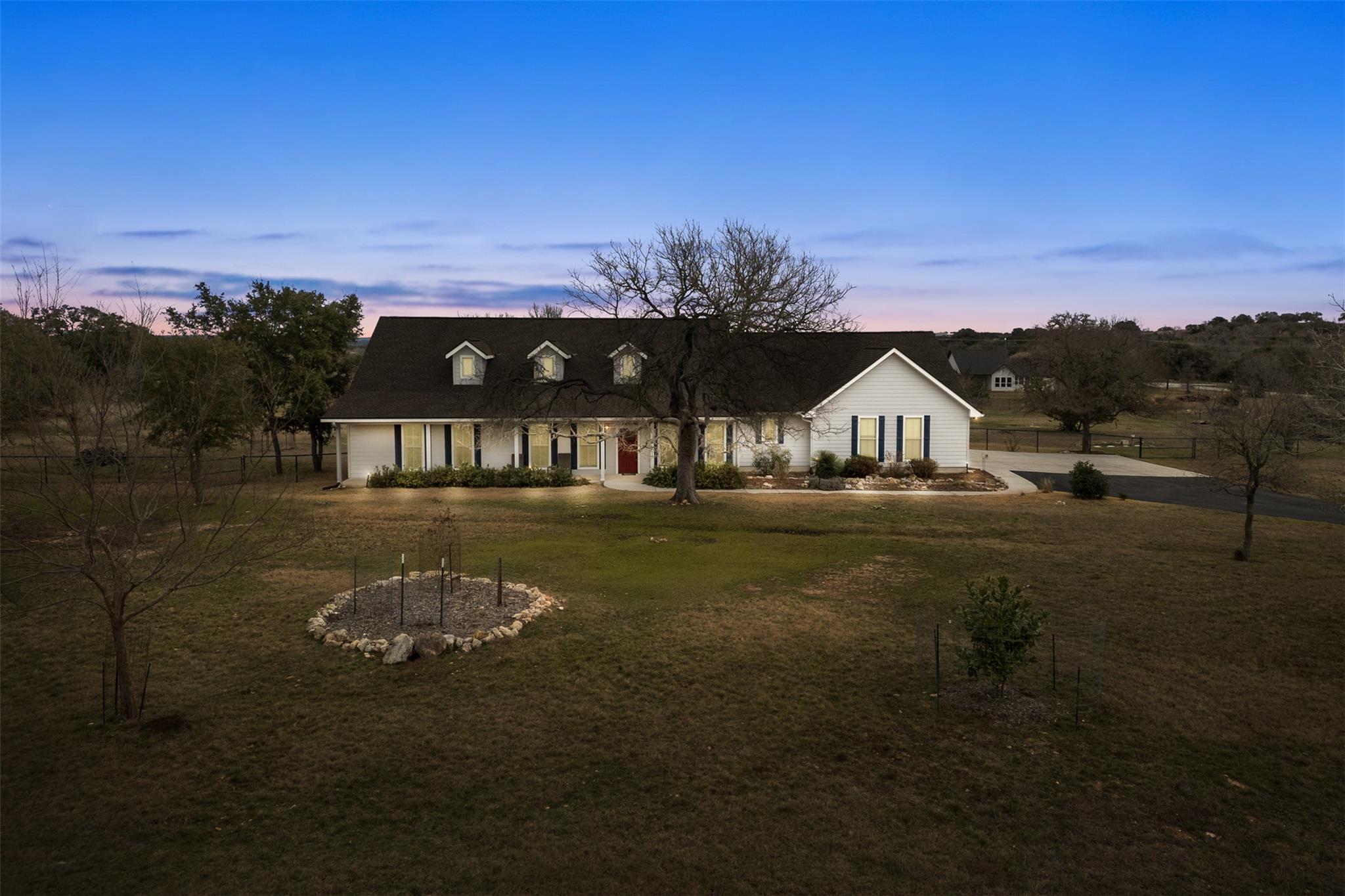 106 Abierto, Blanco, TX 78606 — photo 1