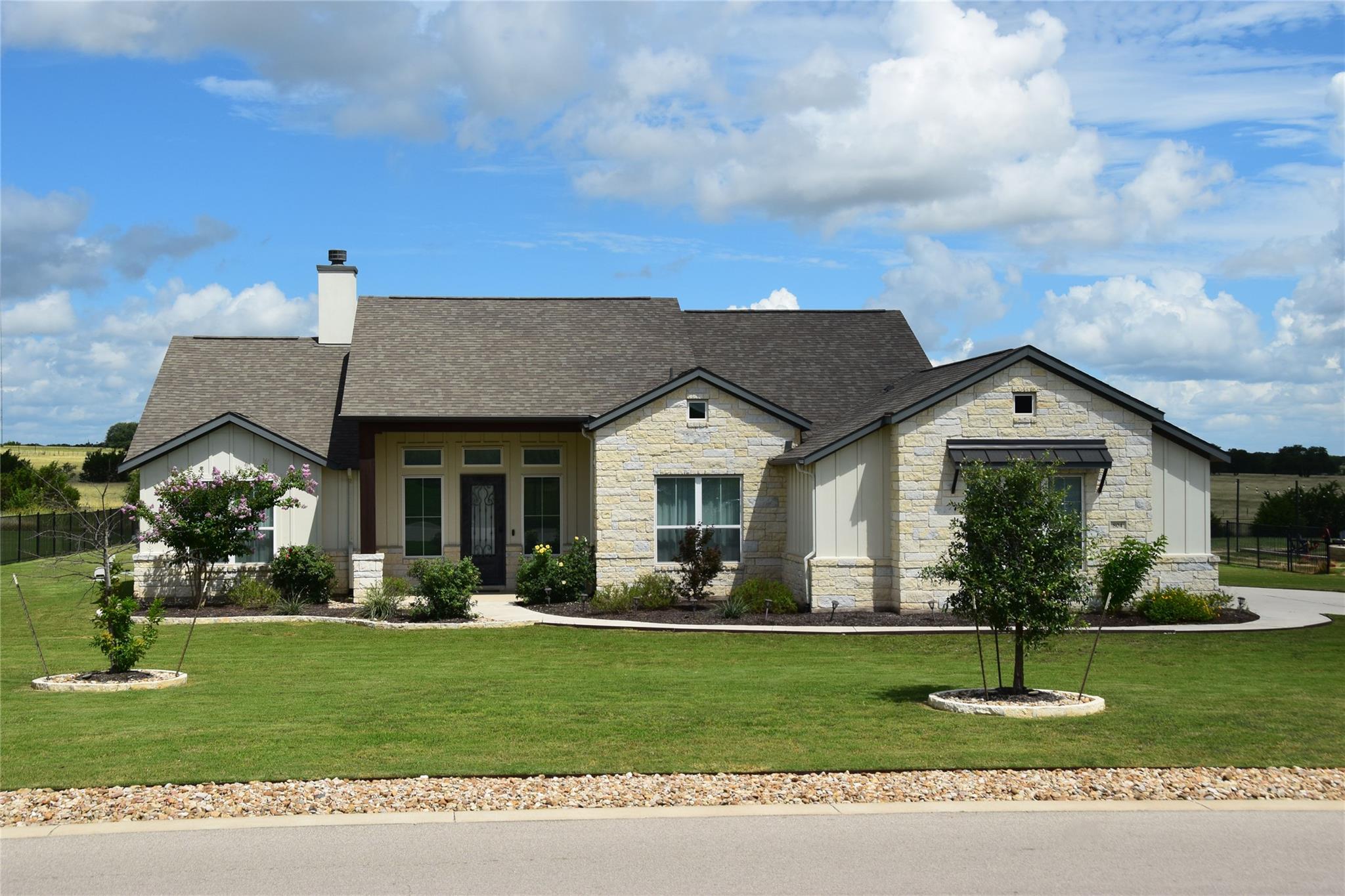 804 Umbrella Sky, Liberty Hill, TX 78642 — photo 1