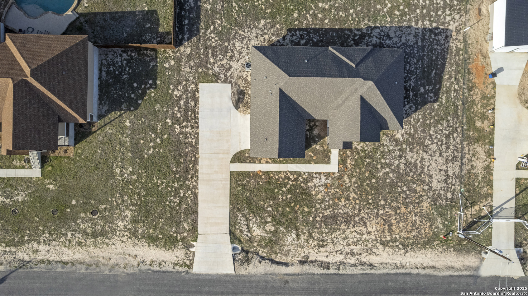 129 Summer Meadow, La Vernia, TX 78121 — photo 1
