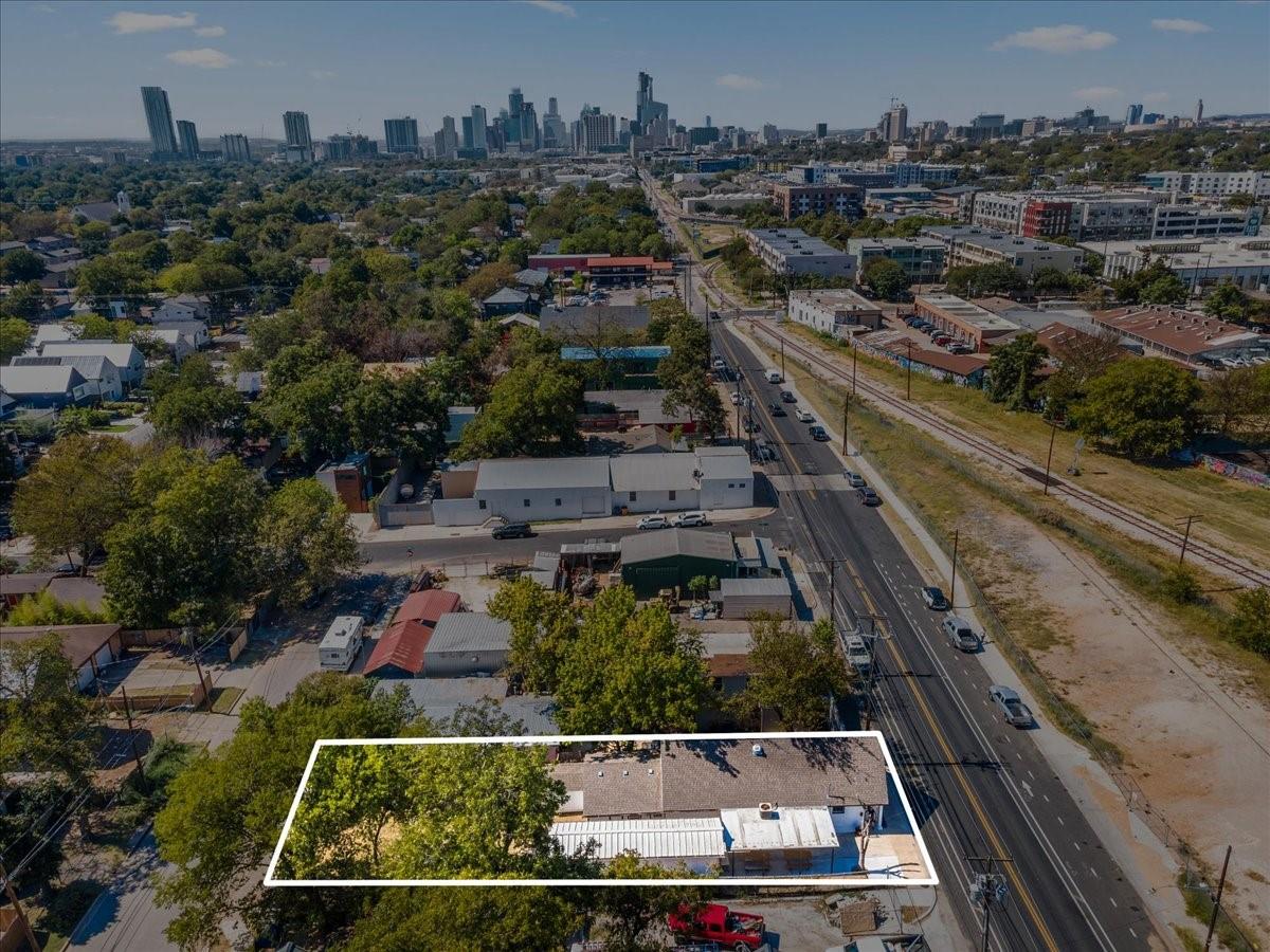 2607 5th, Austin, TX 78702 — photo 1