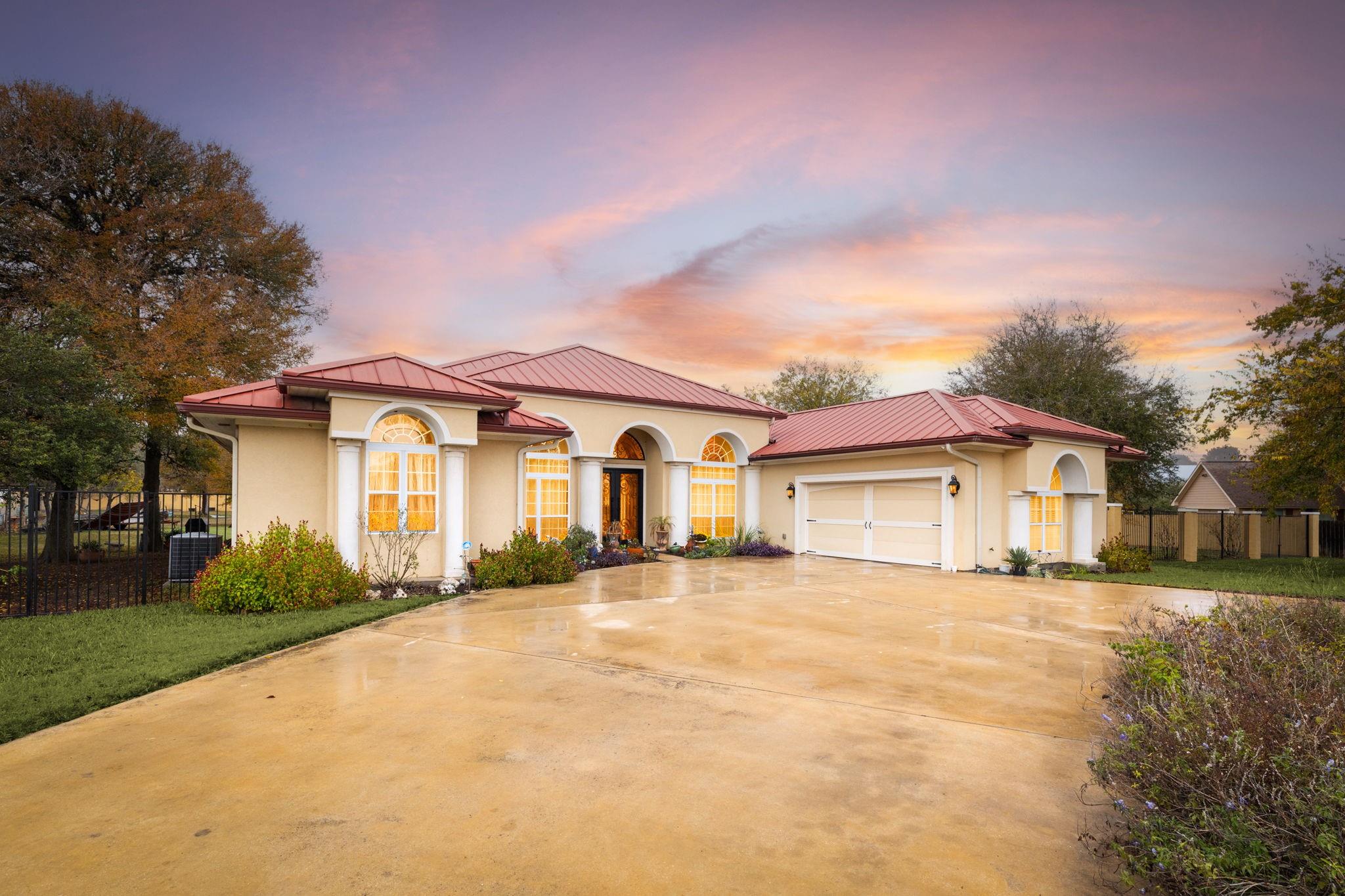 1202 Sierra Vista, Lockhart, TX 78644 — photo 1