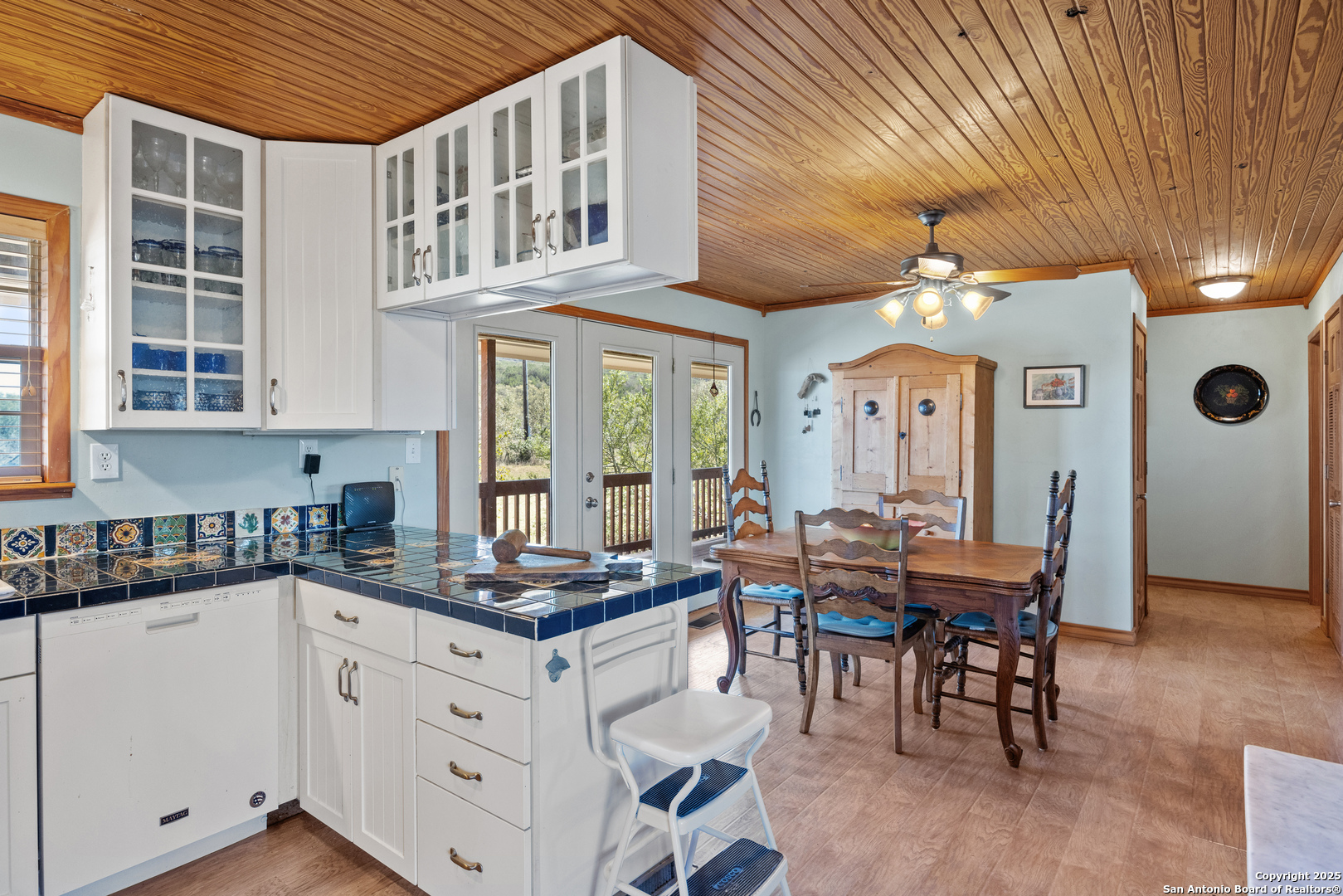2925 county road 361, Utopia, TX 78884 — photo 1