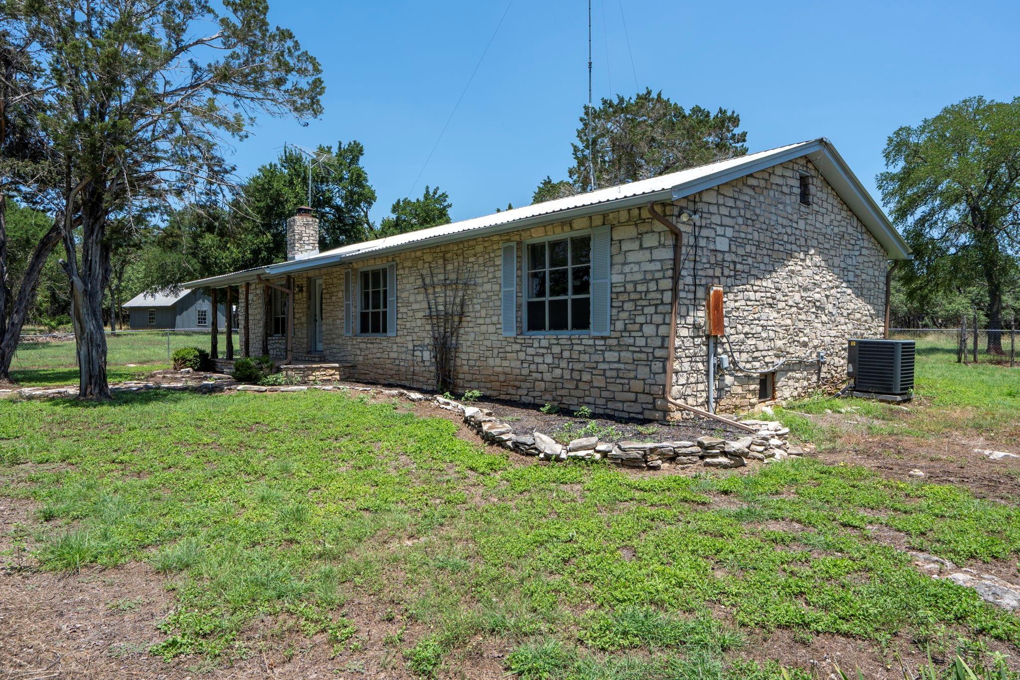 801 Billie Brooks, Driftwood, TX 78619 — photo 1