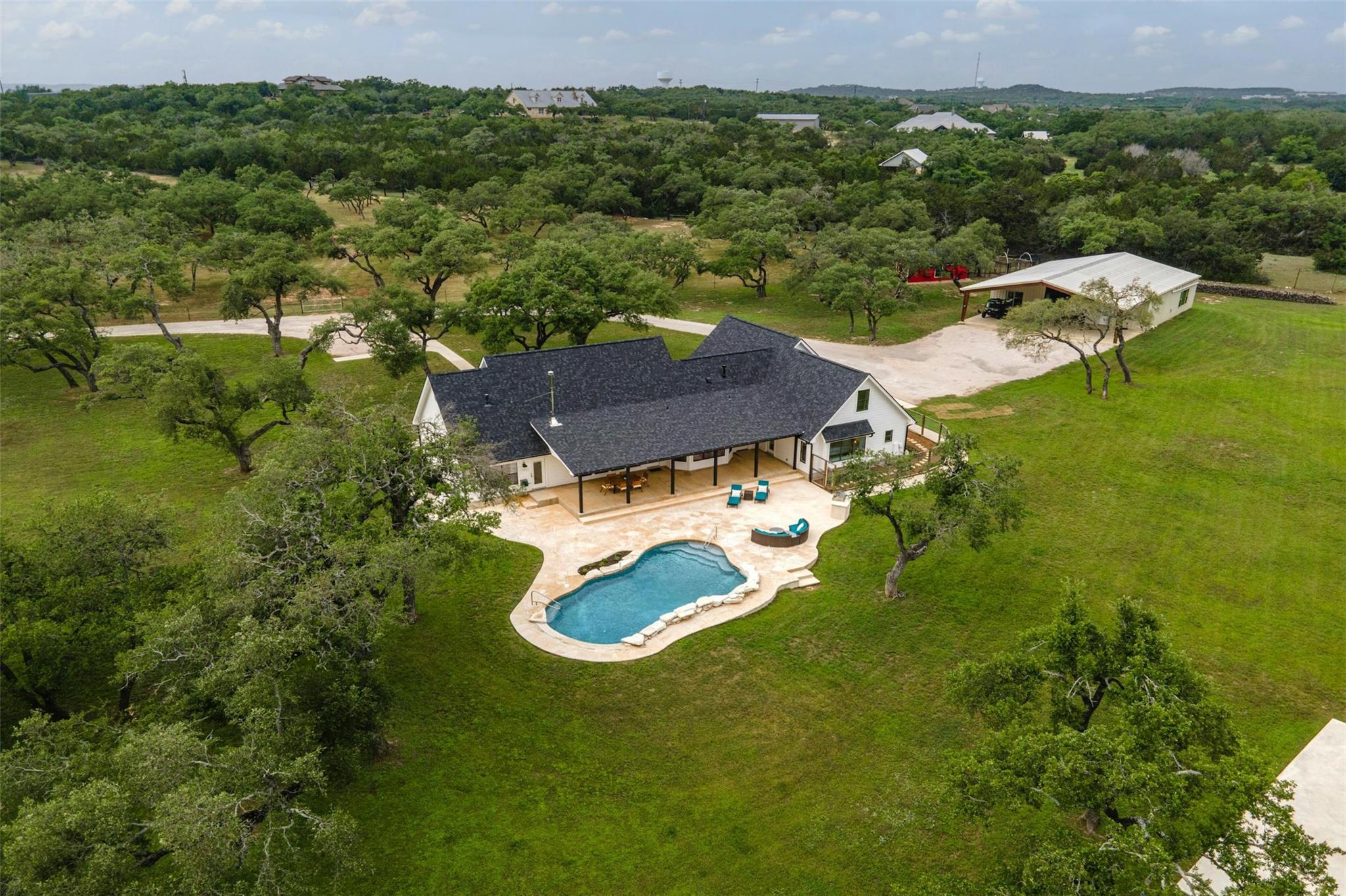333 Stallion, Dripping Springs, TX 78620 — photo 1