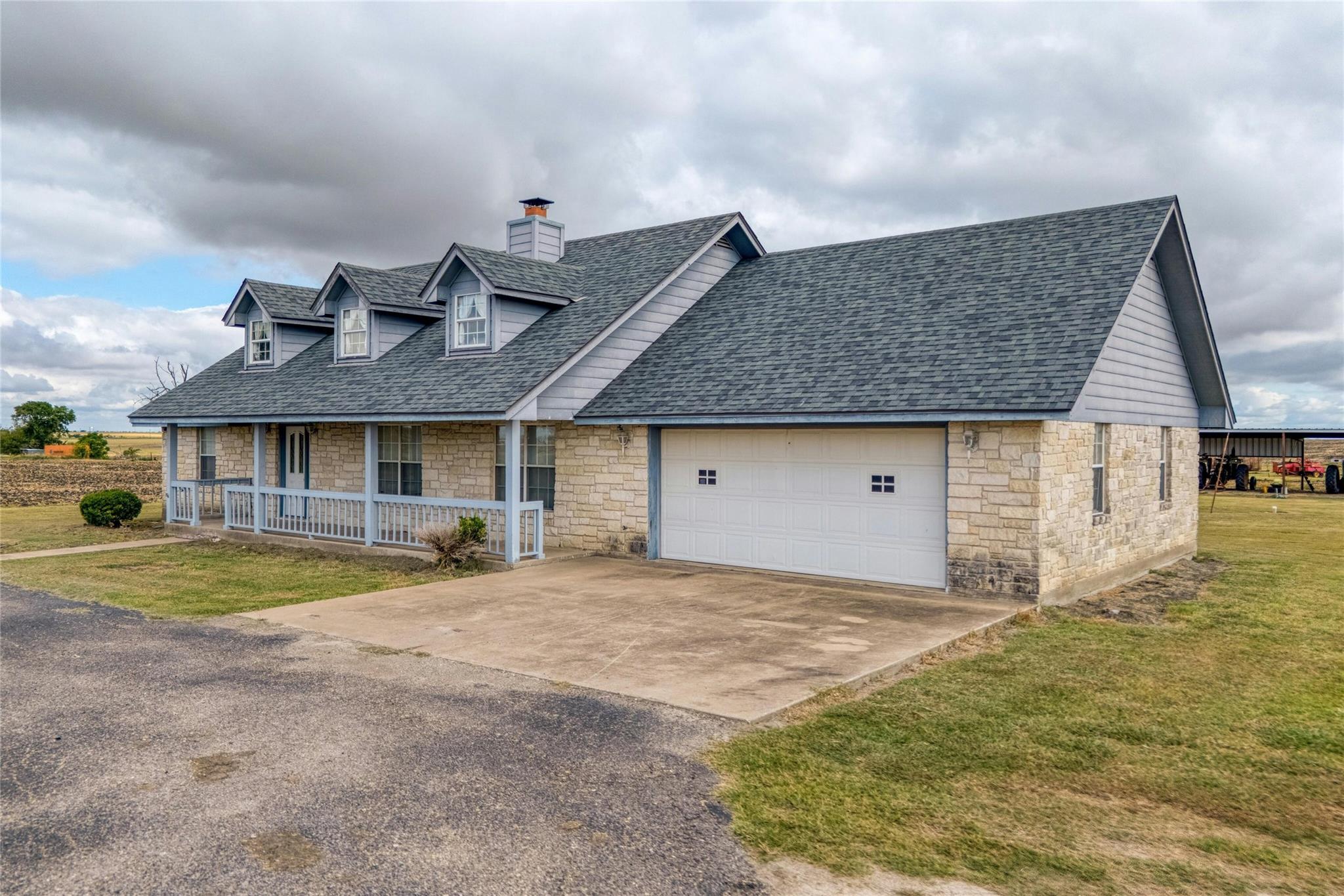 615 County Road 357, Granger, TX 76530 — photo 1