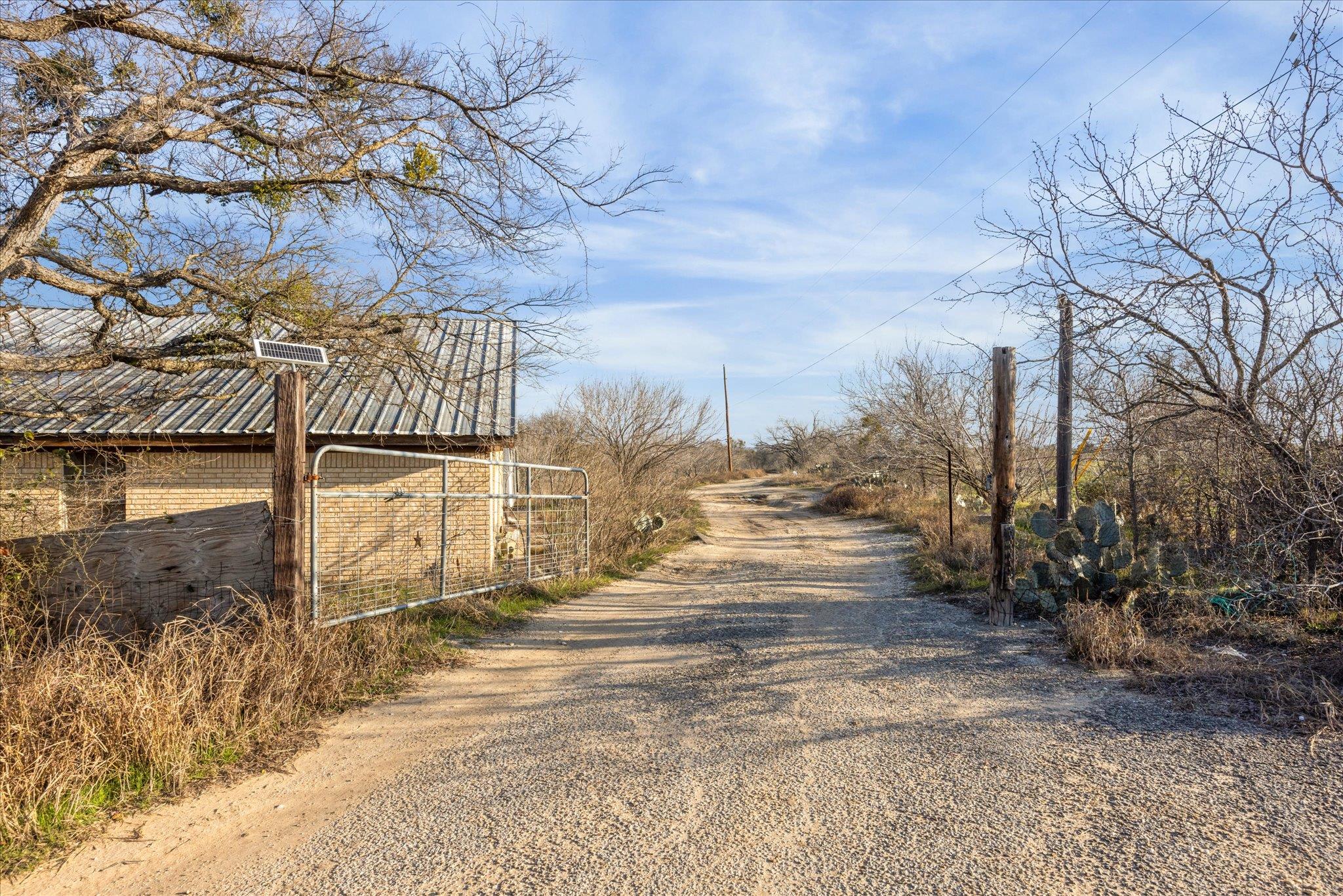4975 E Highway 71 Hwy E, Del Valle, TX 78617 — photo 1