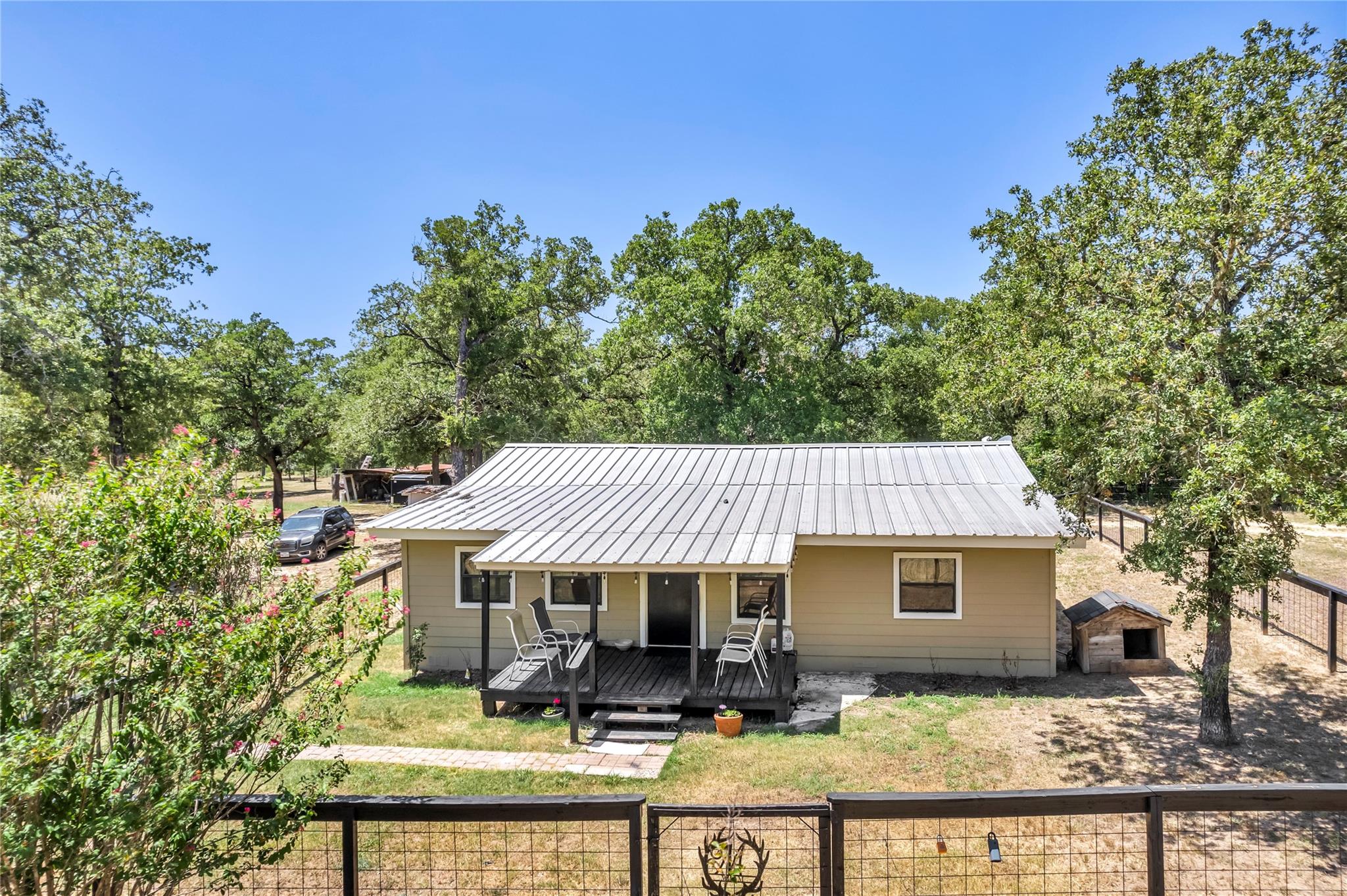 148 Milam, Bastrop, TX 78602 — photo 1