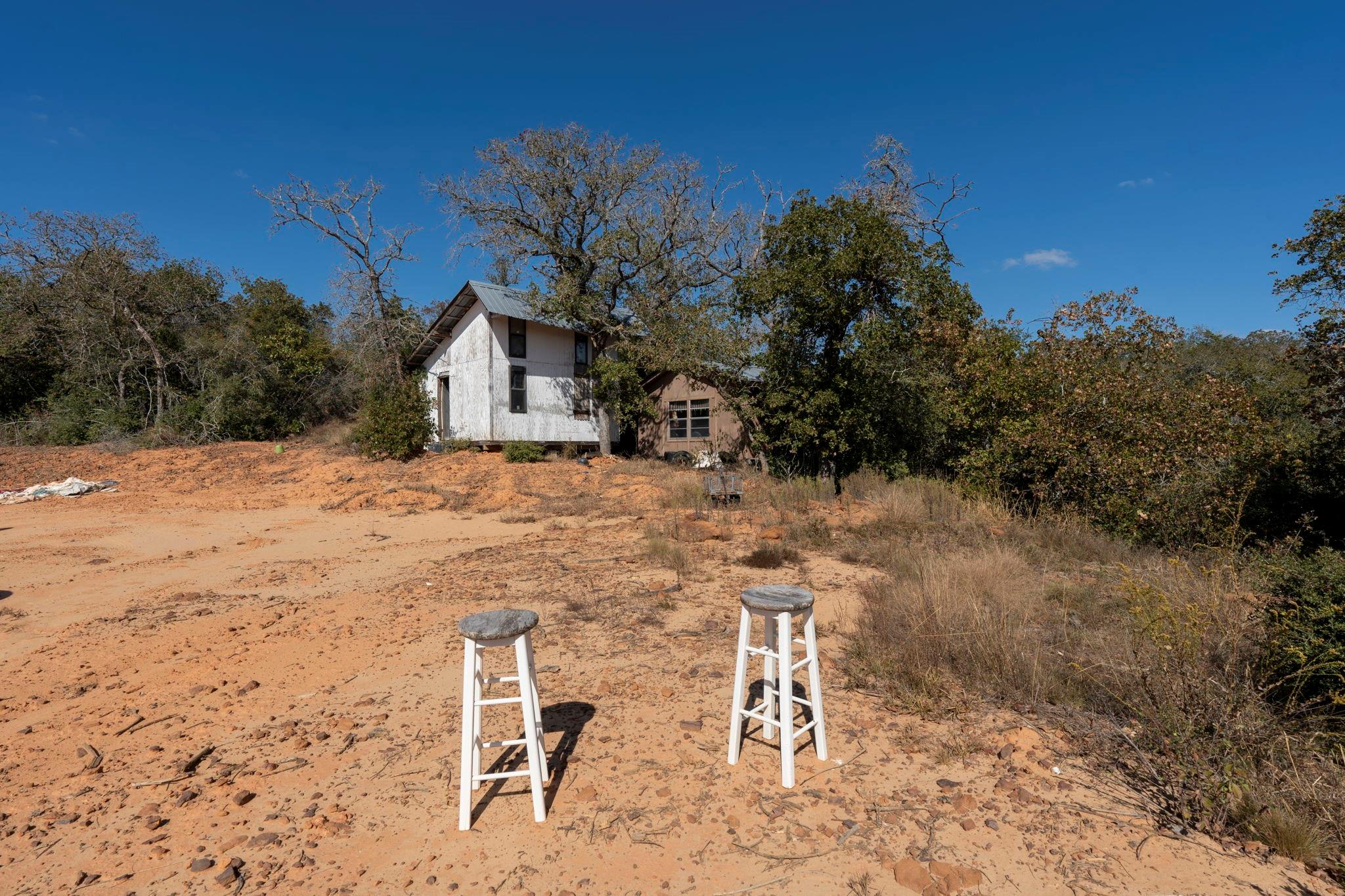 3115 Chuckwagon, Luling, TX 78648 — photo 1