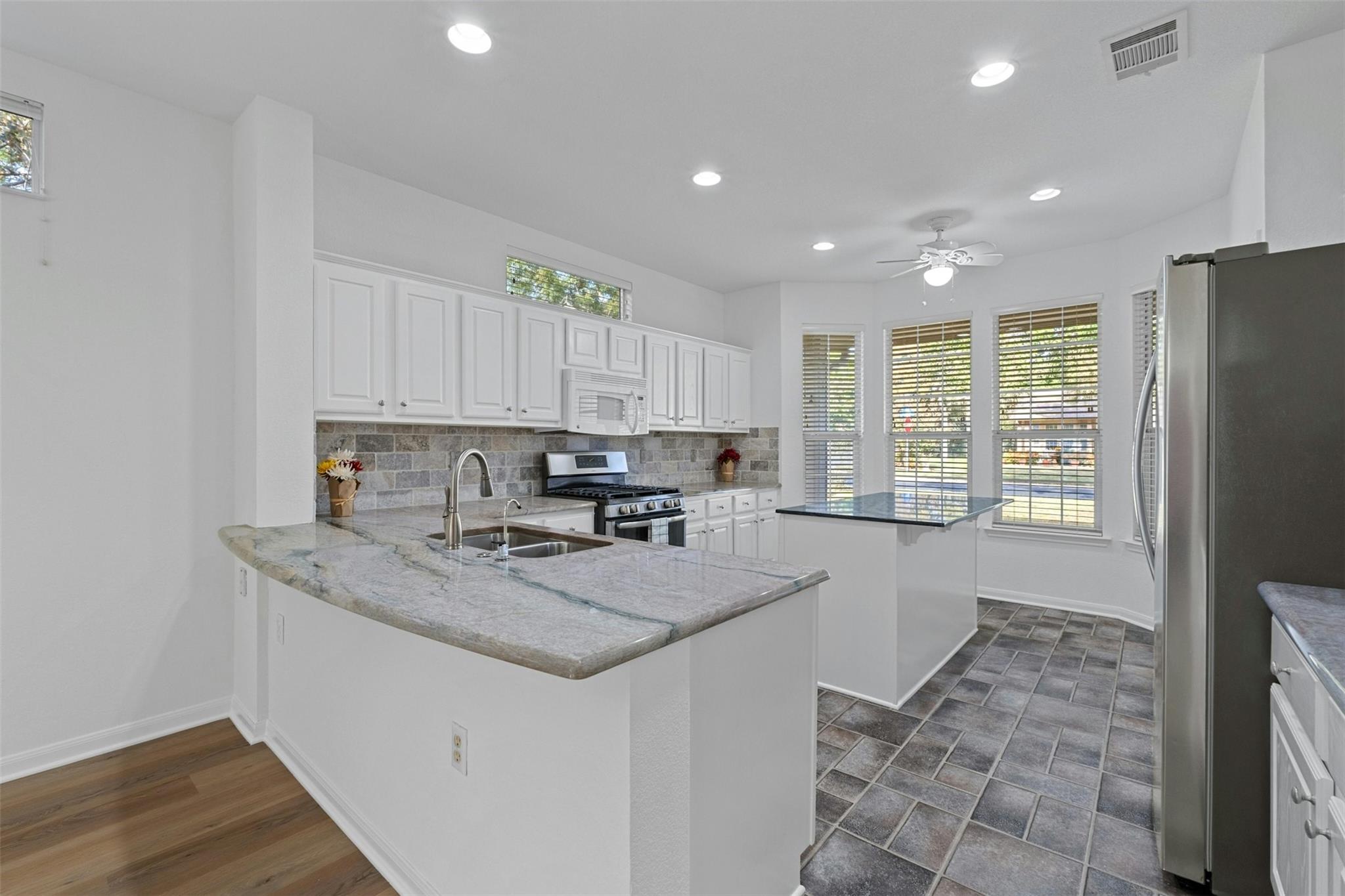 101  Buttercup Trl, Georgetown, TX 78633 — photo 1