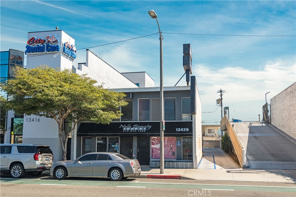13420 Hawthorne Boulevard, Hawthorne, CA 90250 — photo 1