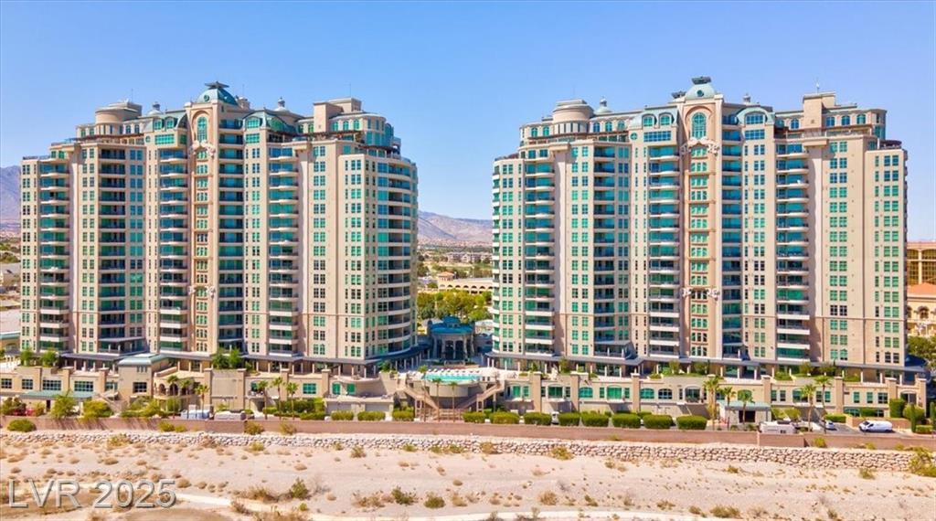 9101 Alta Drive 18, Las Vegas, NV 89145 — photo 1