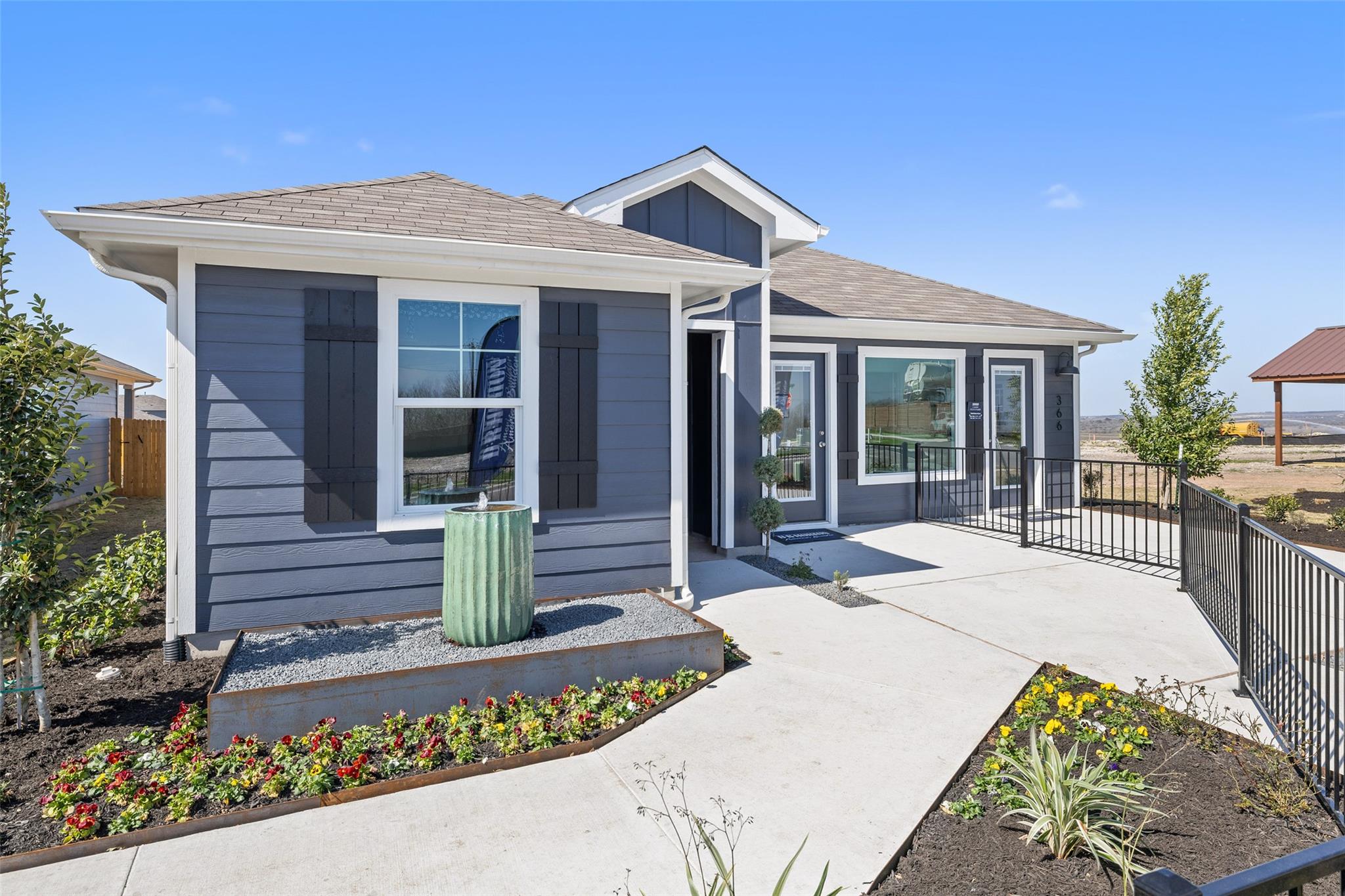 879 Arnold, Uhland, TX 78640 — photo 1