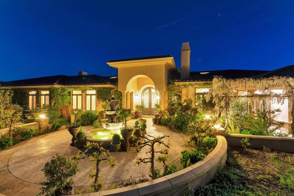 28025 Natoma Road, Los Altos Hills, CA 94022 — photo 1