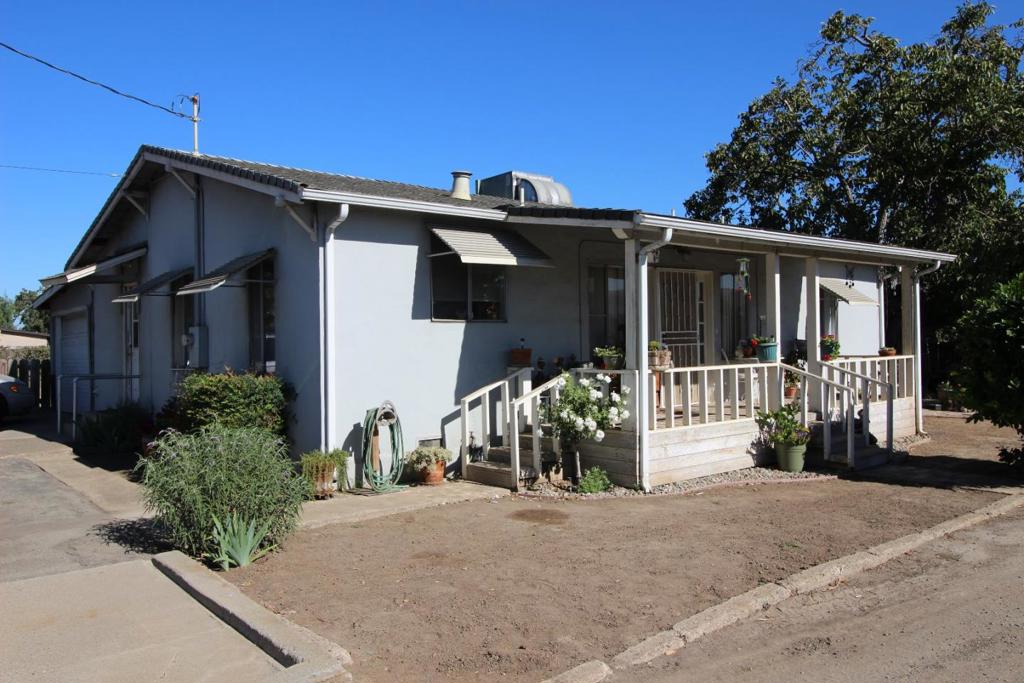 2025 Pacheco Pass Highway, Gilroy, CA 95020 — photo 1