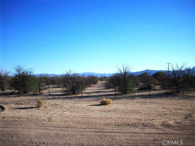45527 Twin Lakes Drive