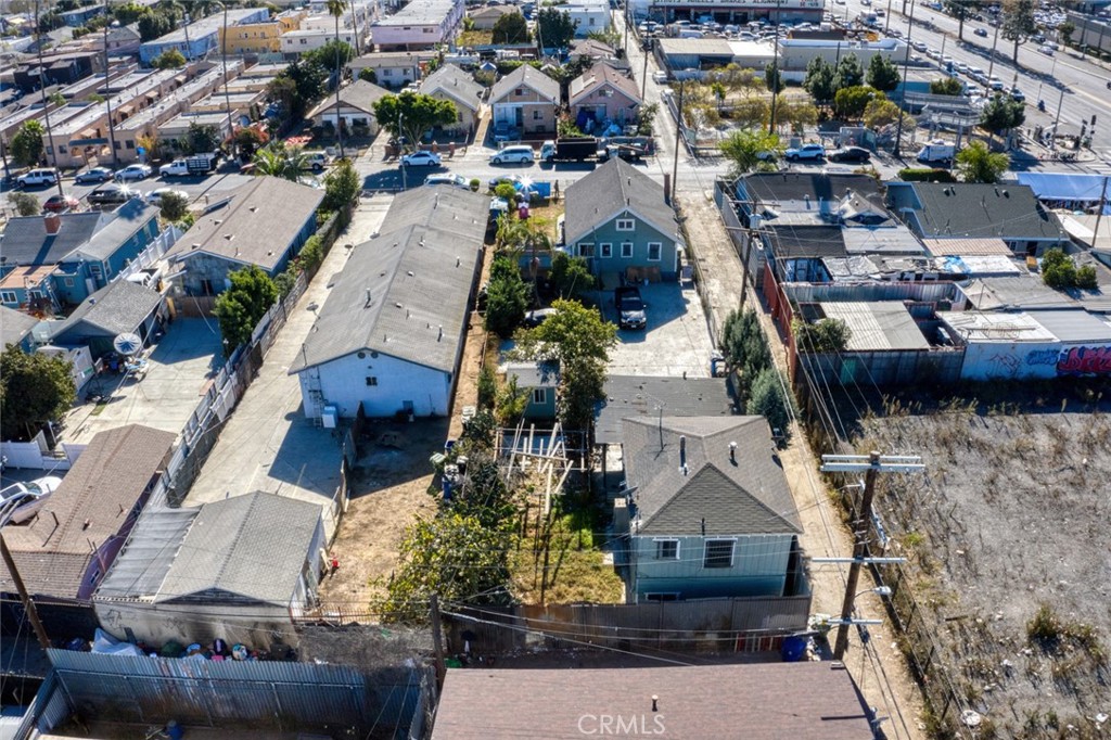 947 81, Los Angeles, CA 90044 — photo 1