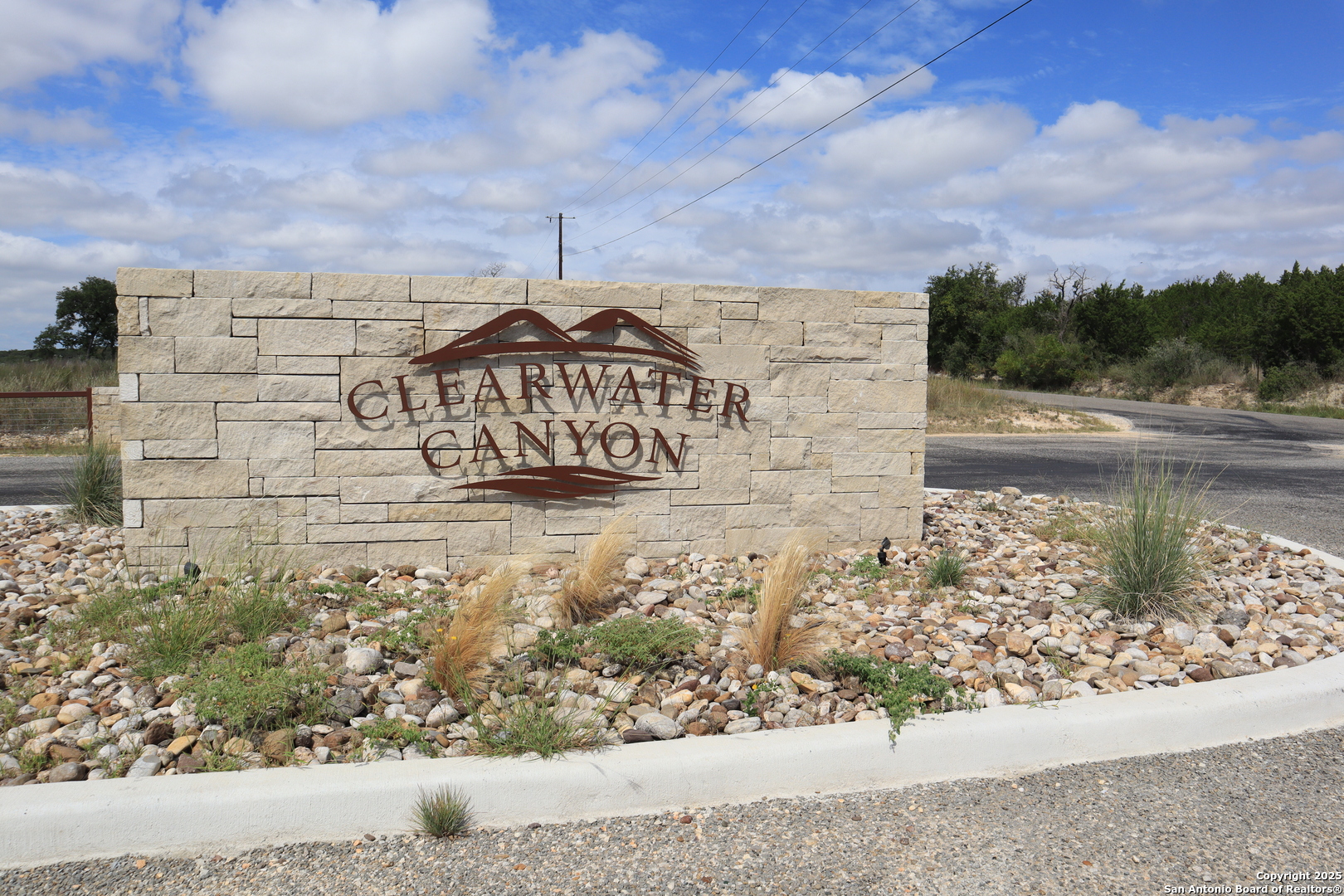 0 English Crossing, Pipe Creek, TX 78063 — photo 1