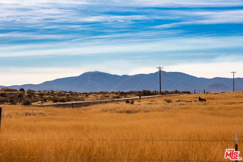 166 Russell Ranch Highway
