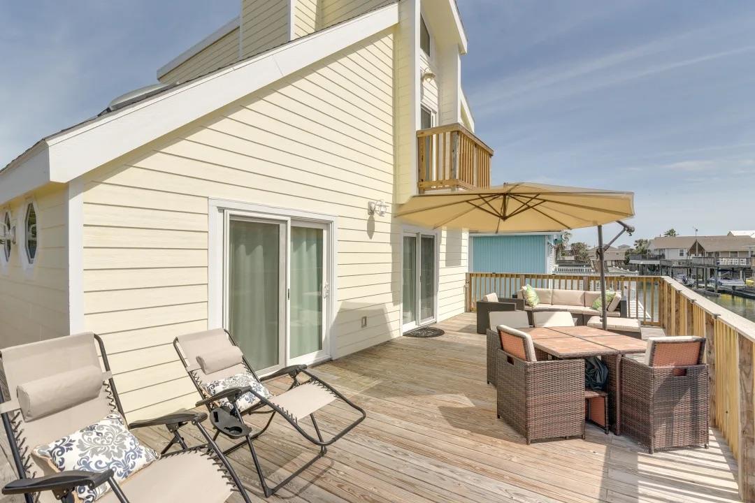 16525 Jamaica Cove