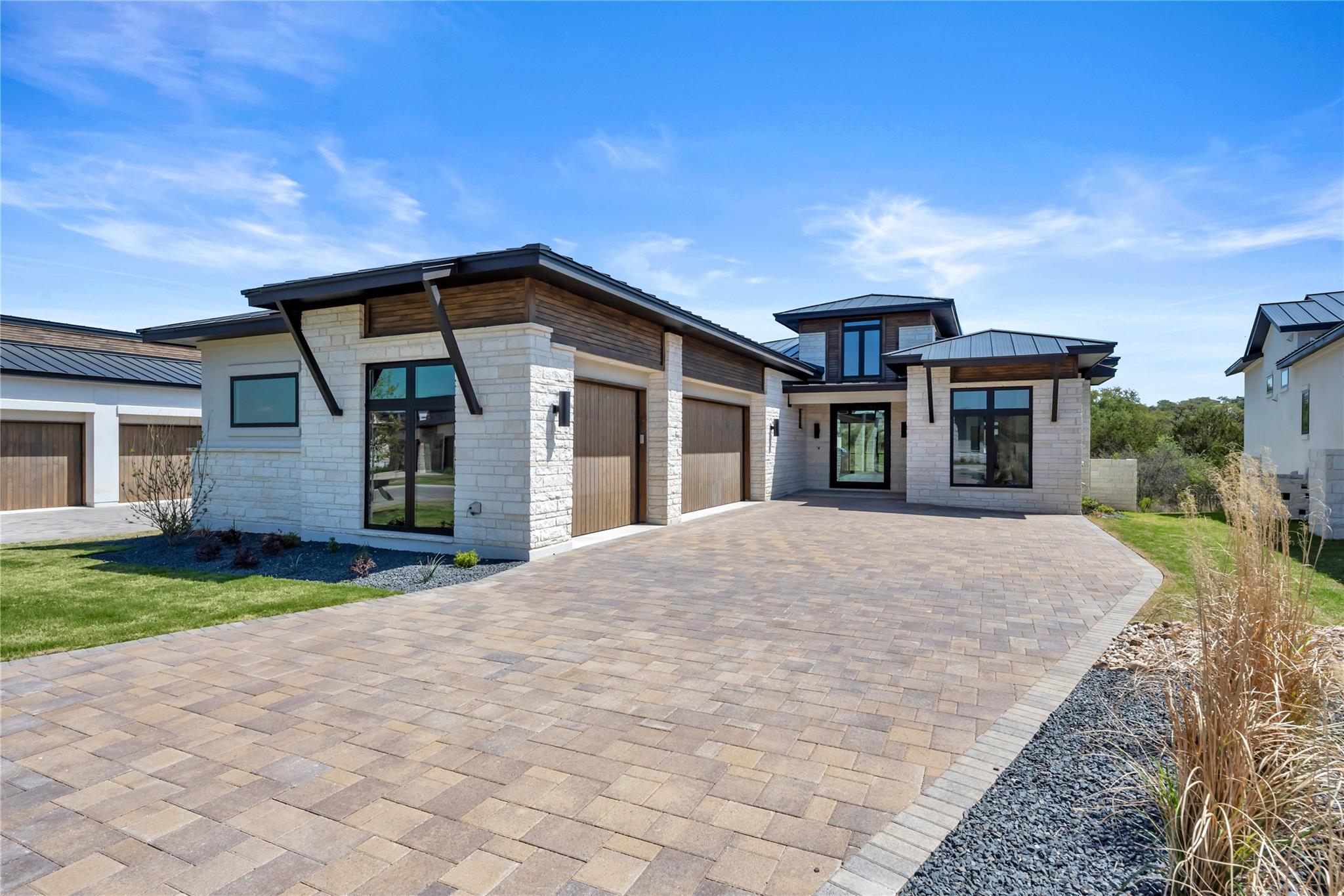 206 Azalea, Horseshoe Bay, TX 78657 — photo 1