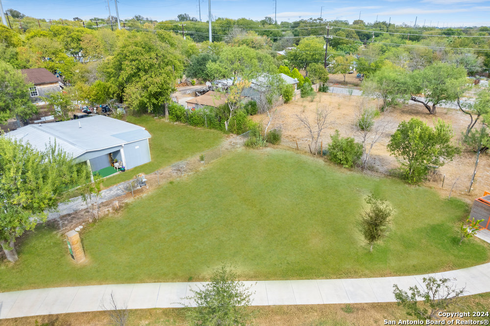 332 N SAN IGNACIO AVE, San Antonio, TX 78237 — photo 1