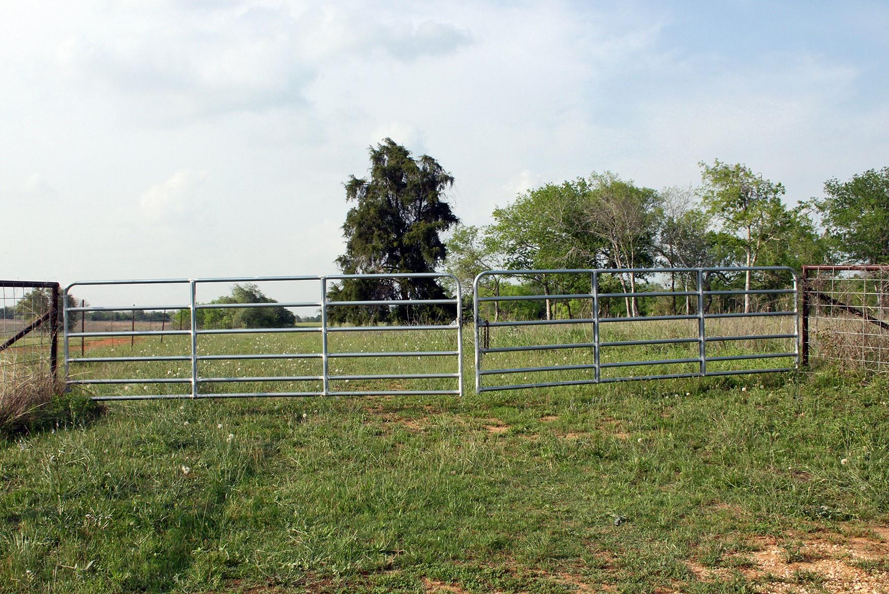 3223 Old Kelley Rd, Lockhart, TX 78644 — photo 1