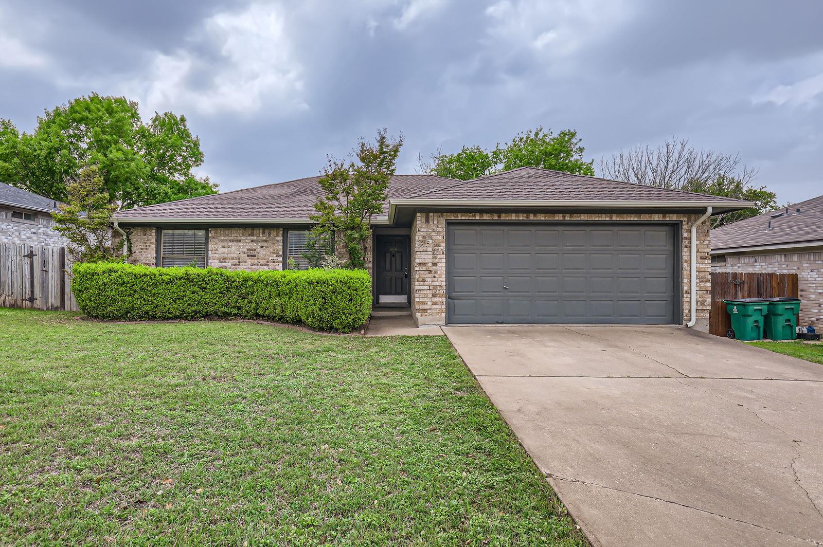 2015 BARNETT, Cedar Park, TX 78613 — photo 1