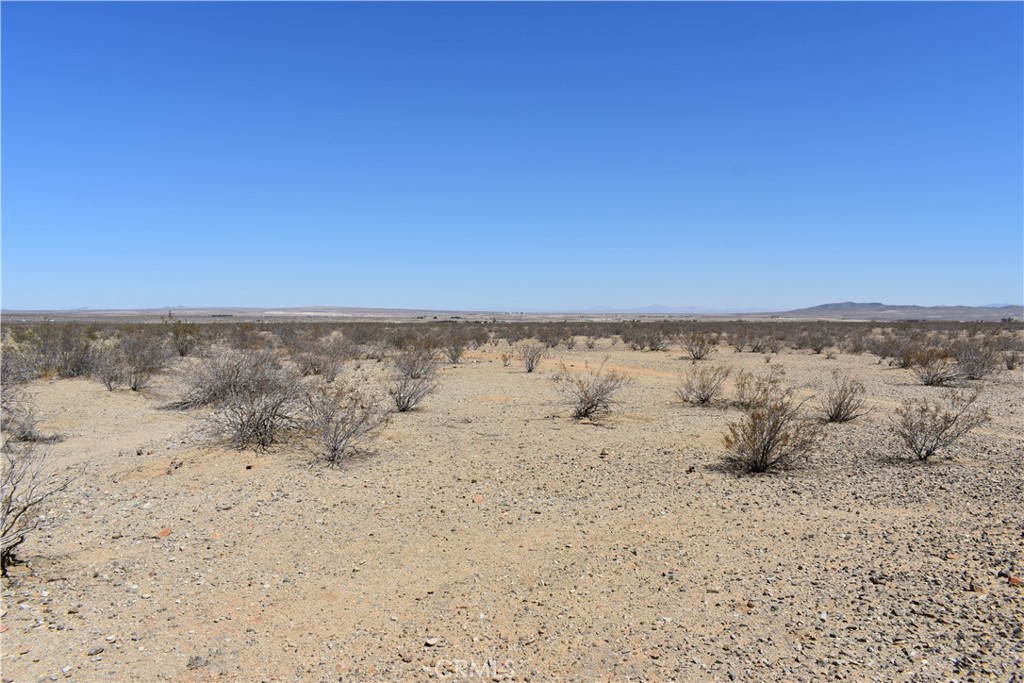0 APN 0495-132-44-0000, Hinkley, CA 92347 — photo 1