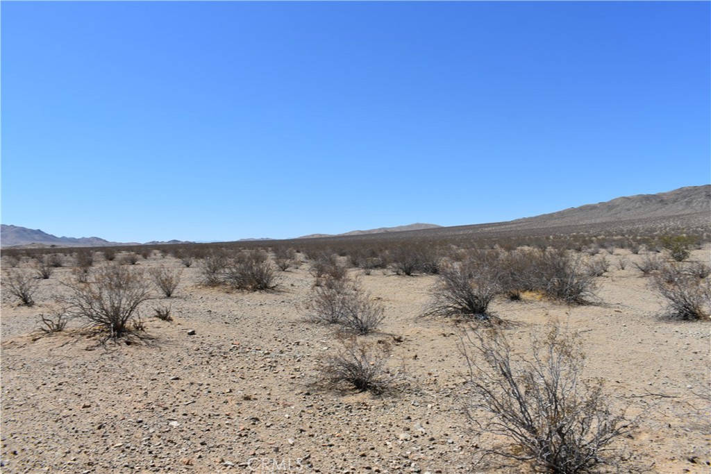 0 APN 0495-132-32-0000, Hinkley, CA 92347 — photo 1