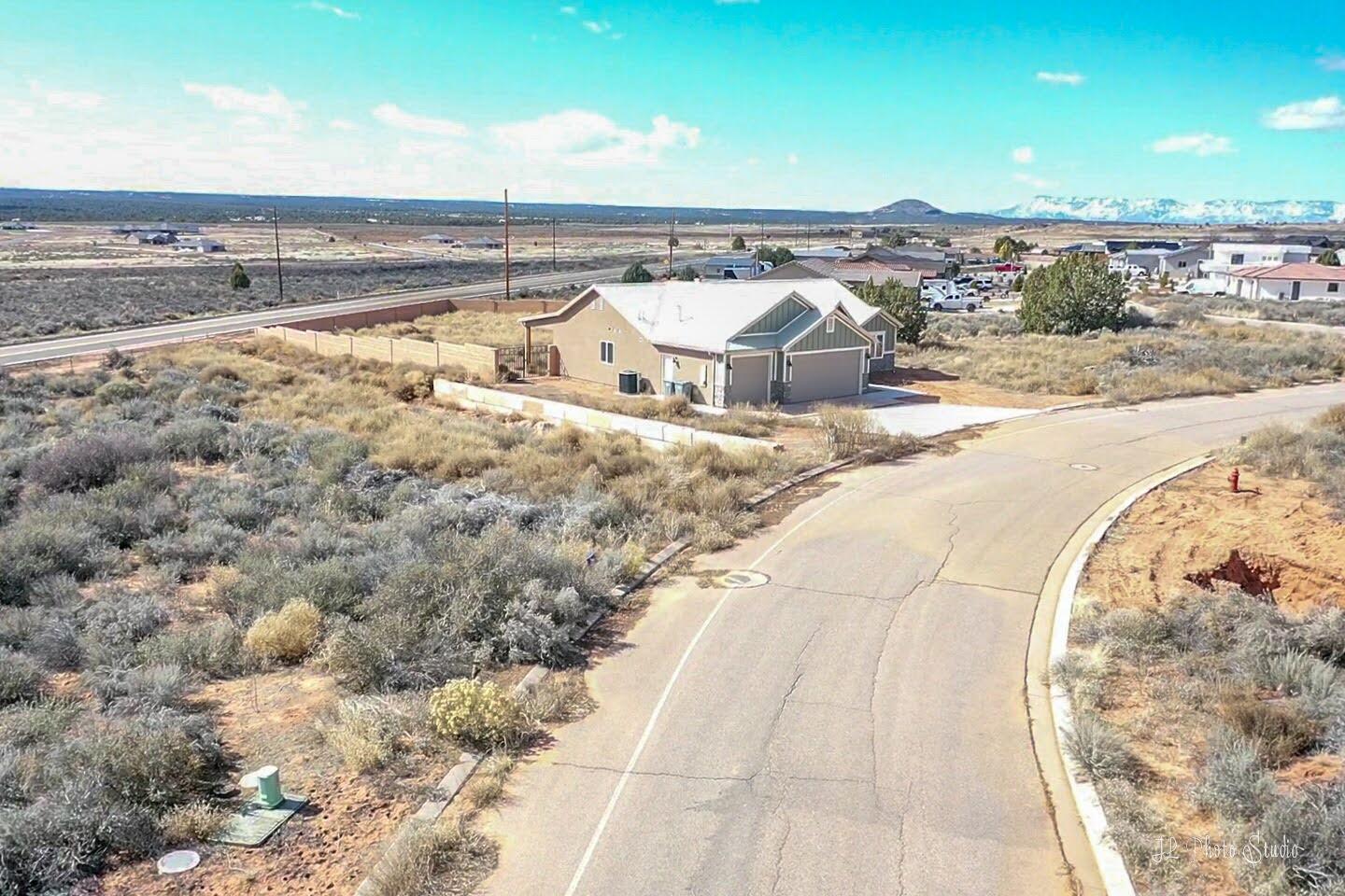 1176 E Cactus DR, Apple Valley, UT 84737 — photo 1